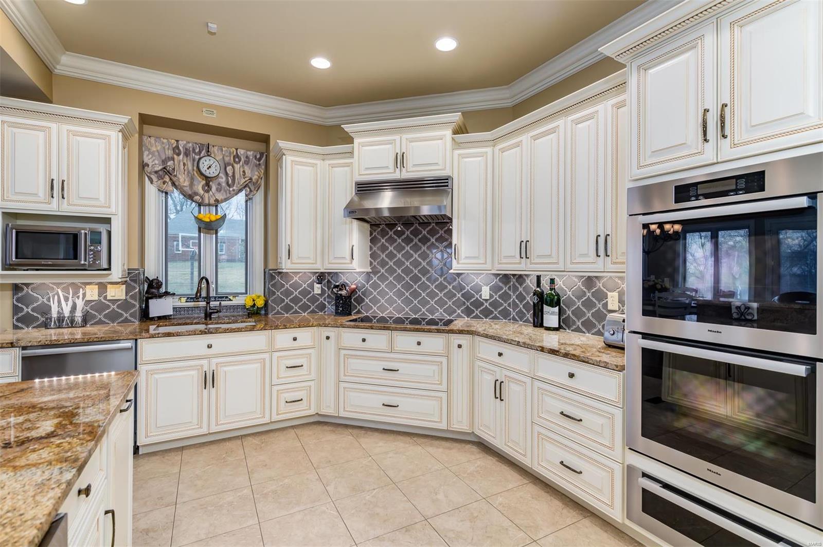 Governor Place - Residential