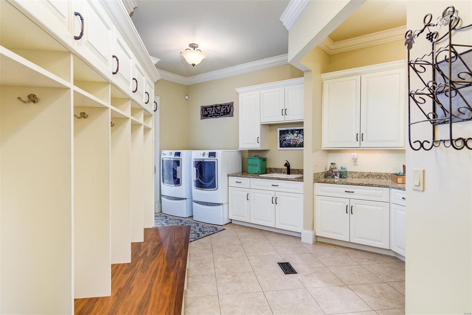 Governor Place - Residential