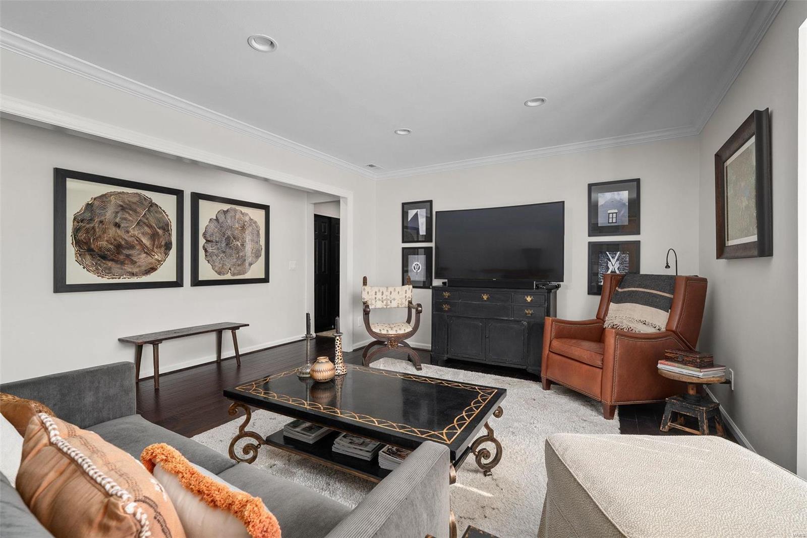 Homewood Condo - Residential