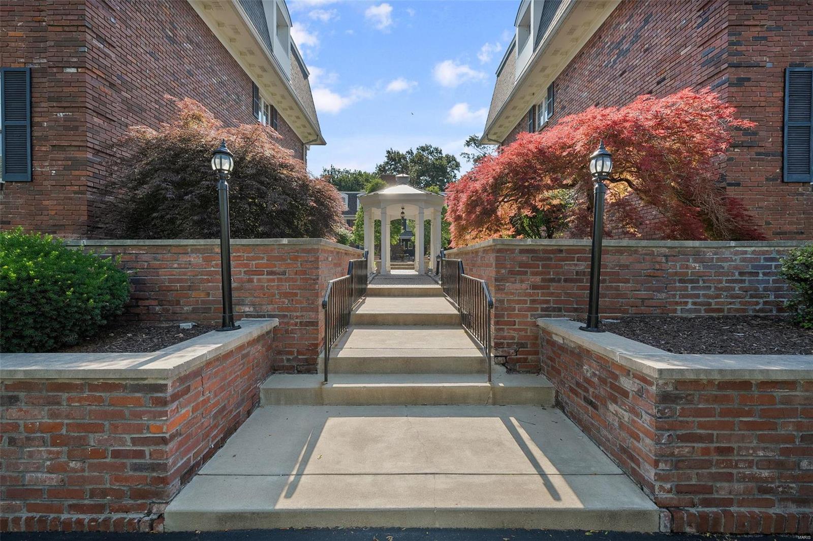 Homewood Condo - Residential