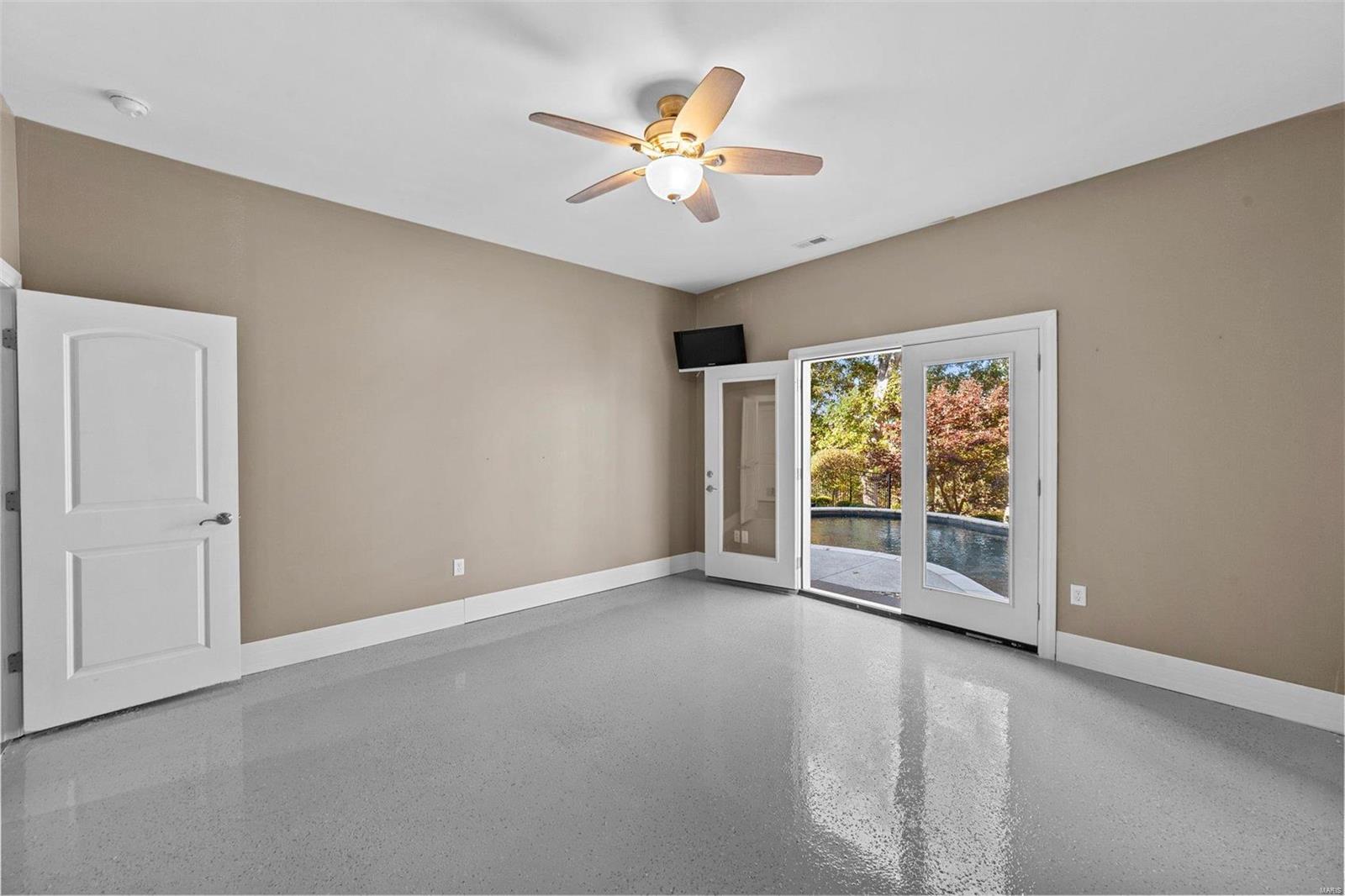 Fox Hill Farms - Residential