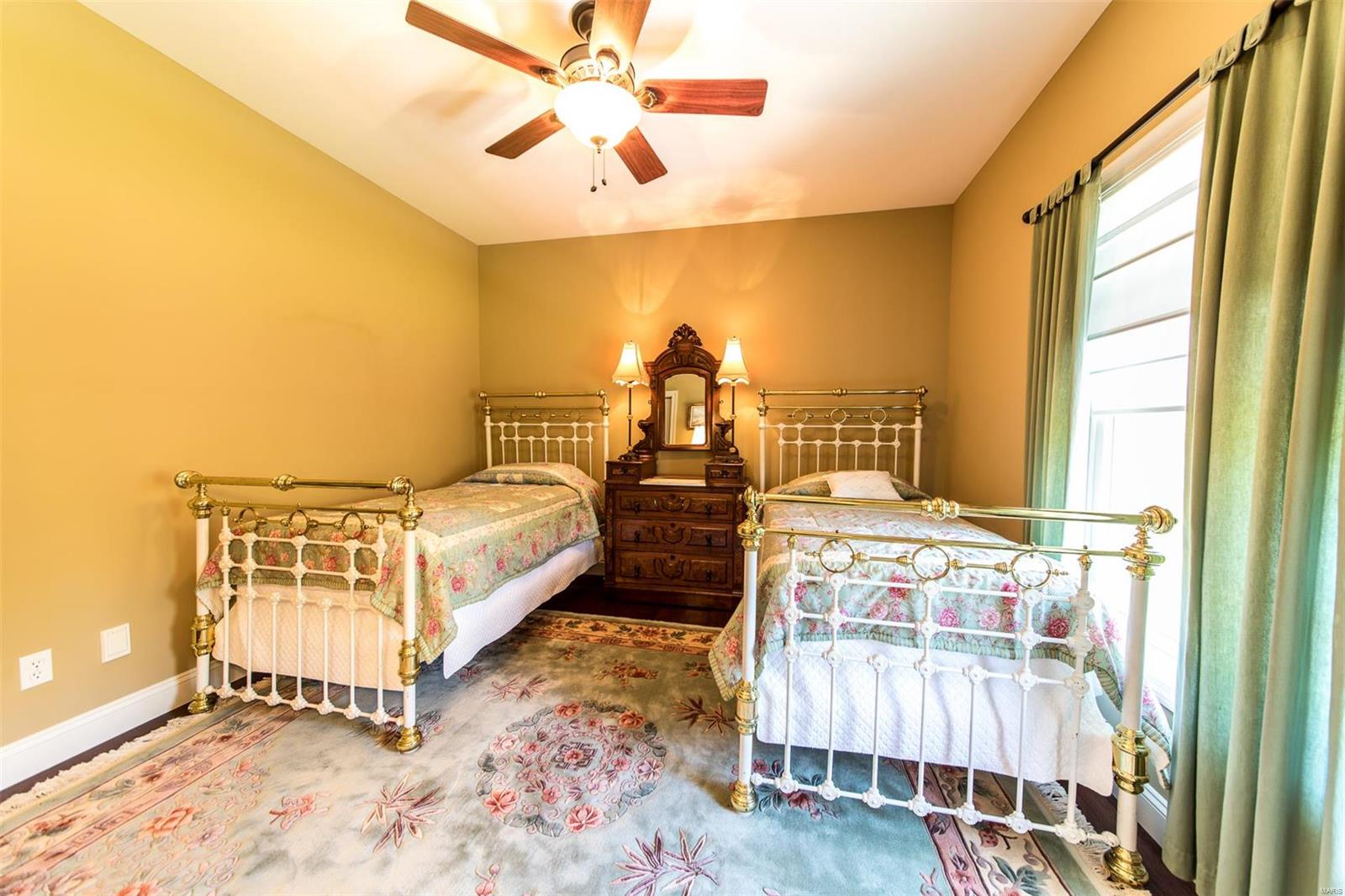 Country Estate - Residential