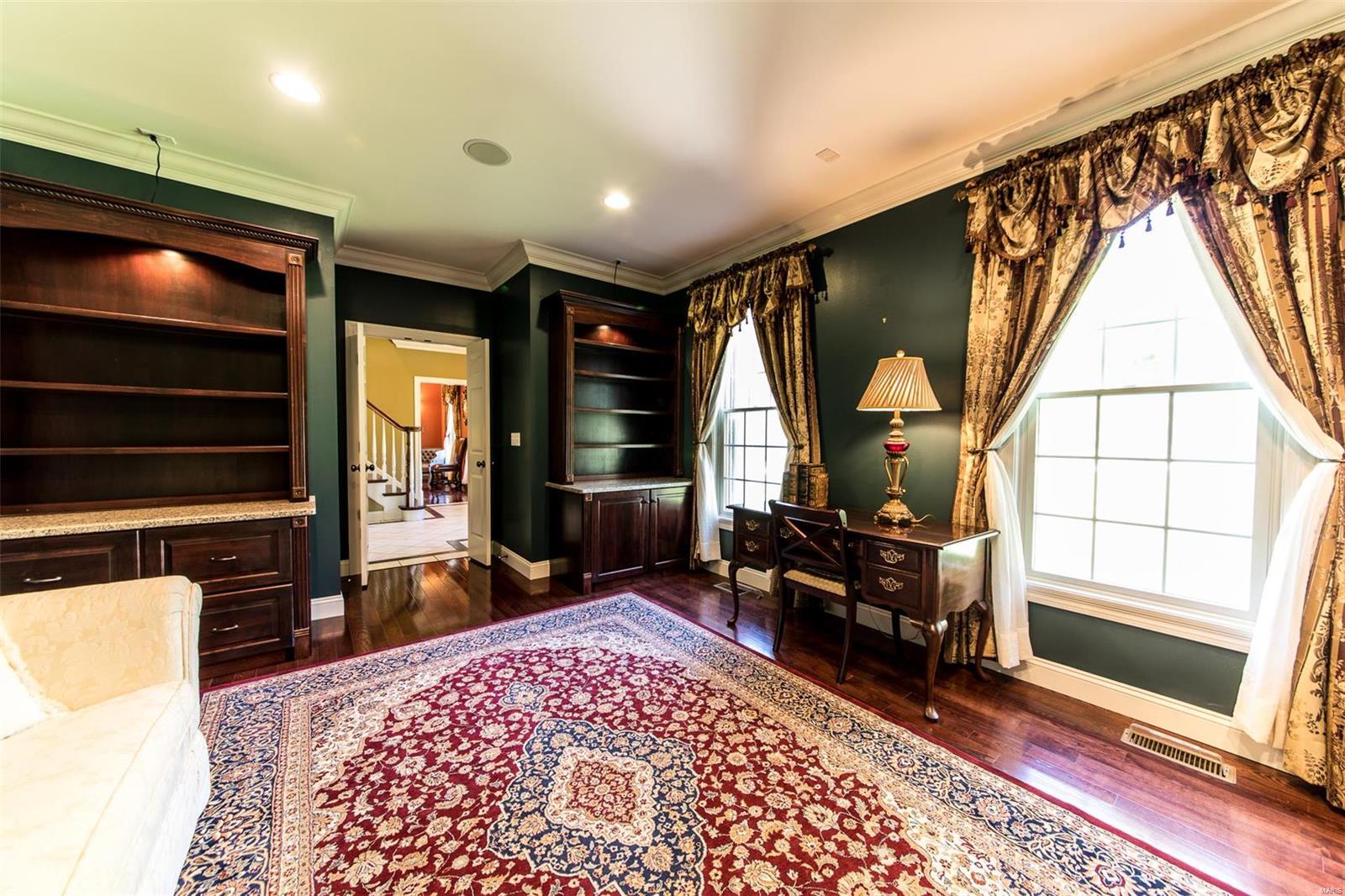 Country Estate - Residential