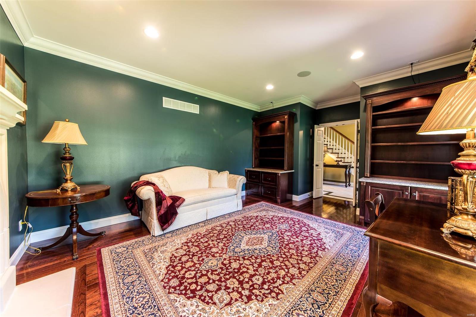 Country Estate - Residential