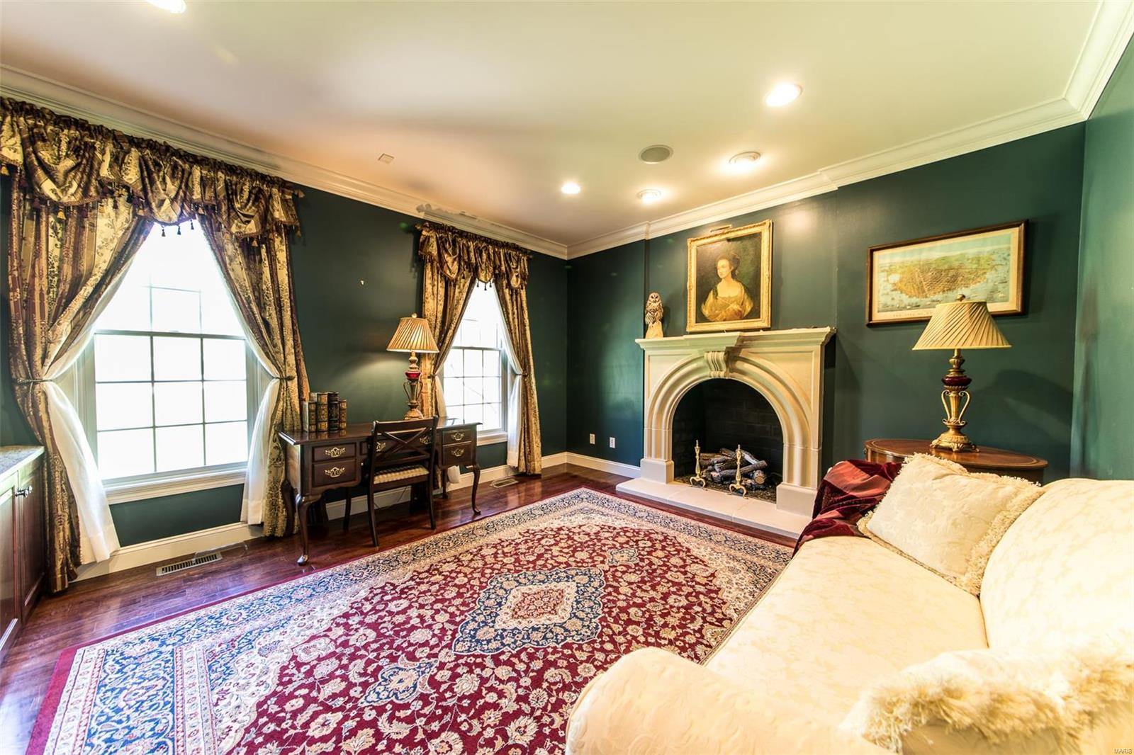 Country Estate - Residential