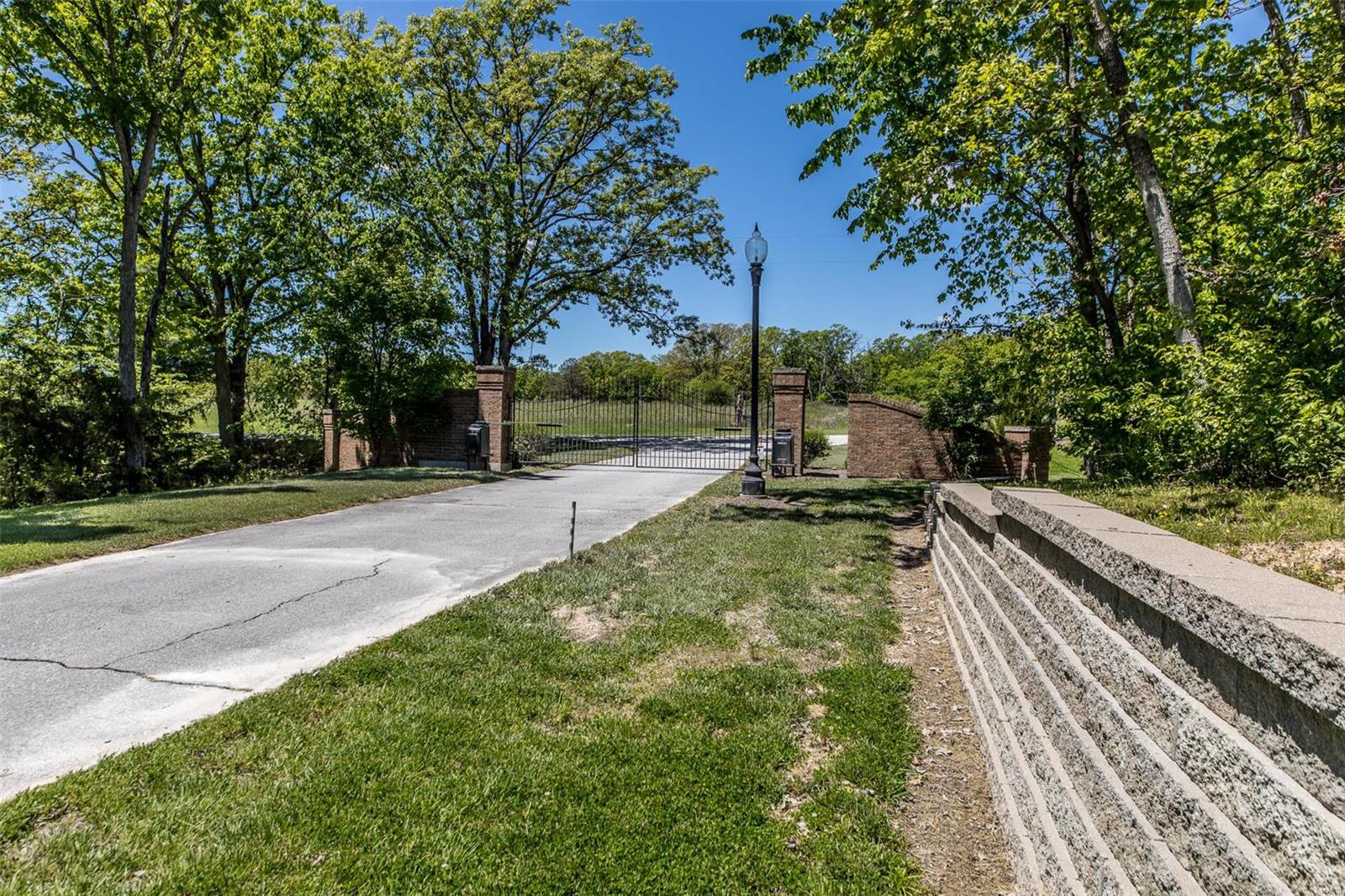 Country Estate - Residential