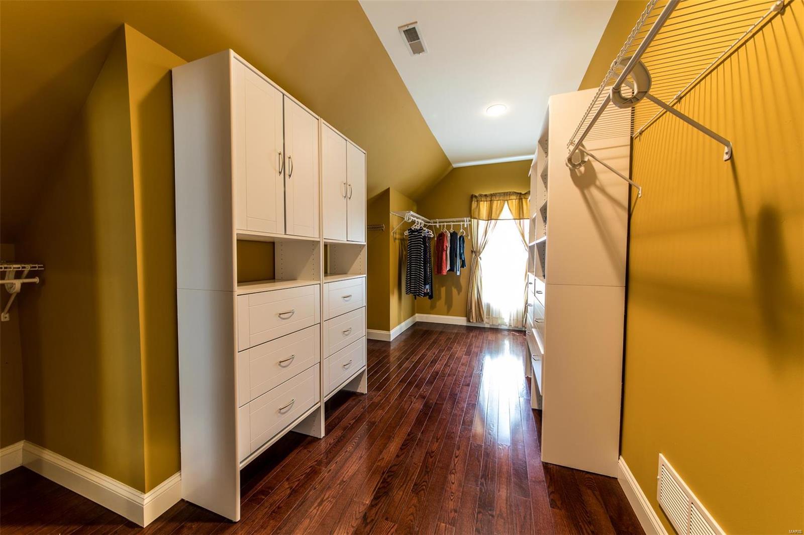 Country Estate - Residential