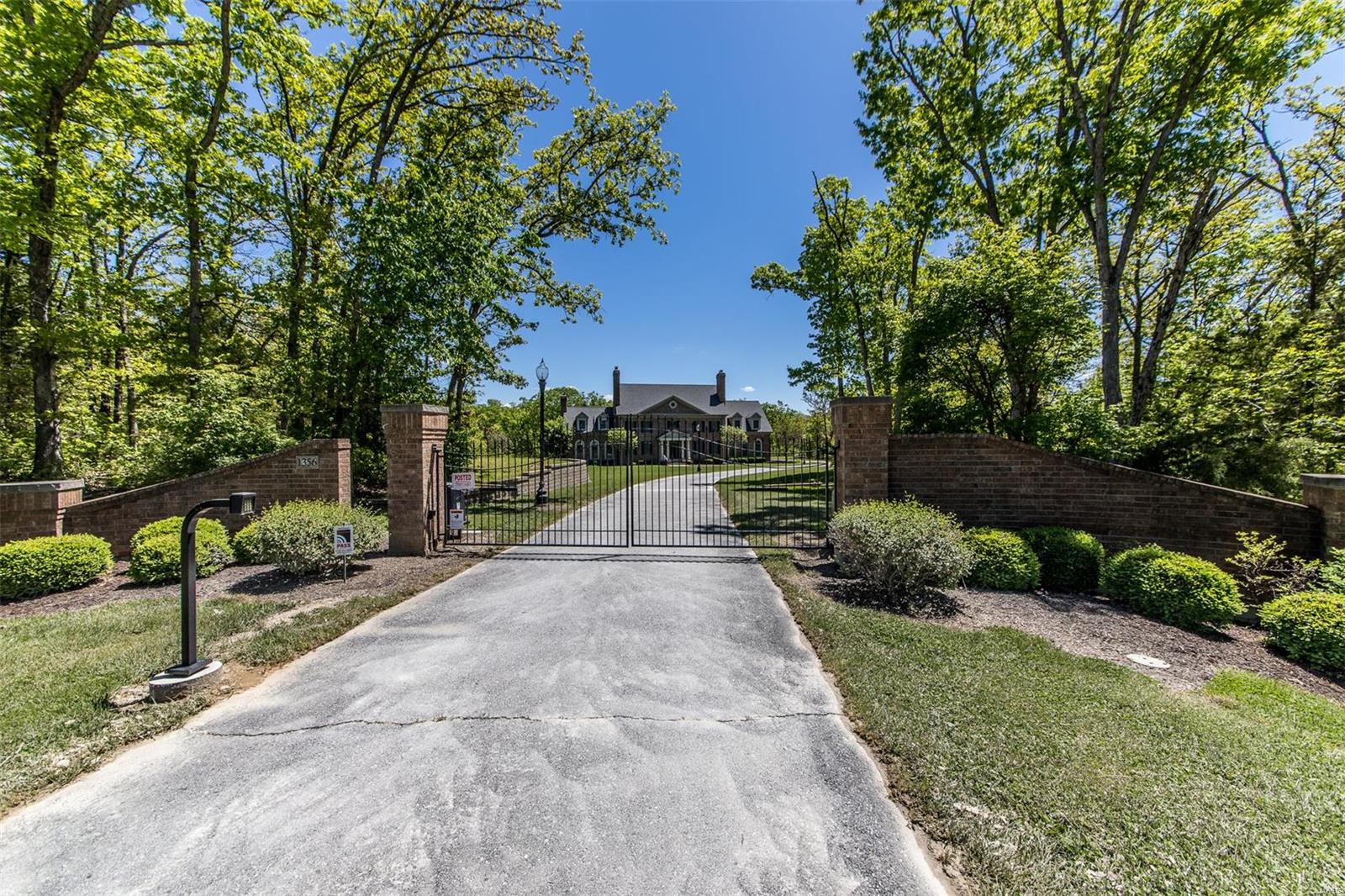 Country Estate - Residential