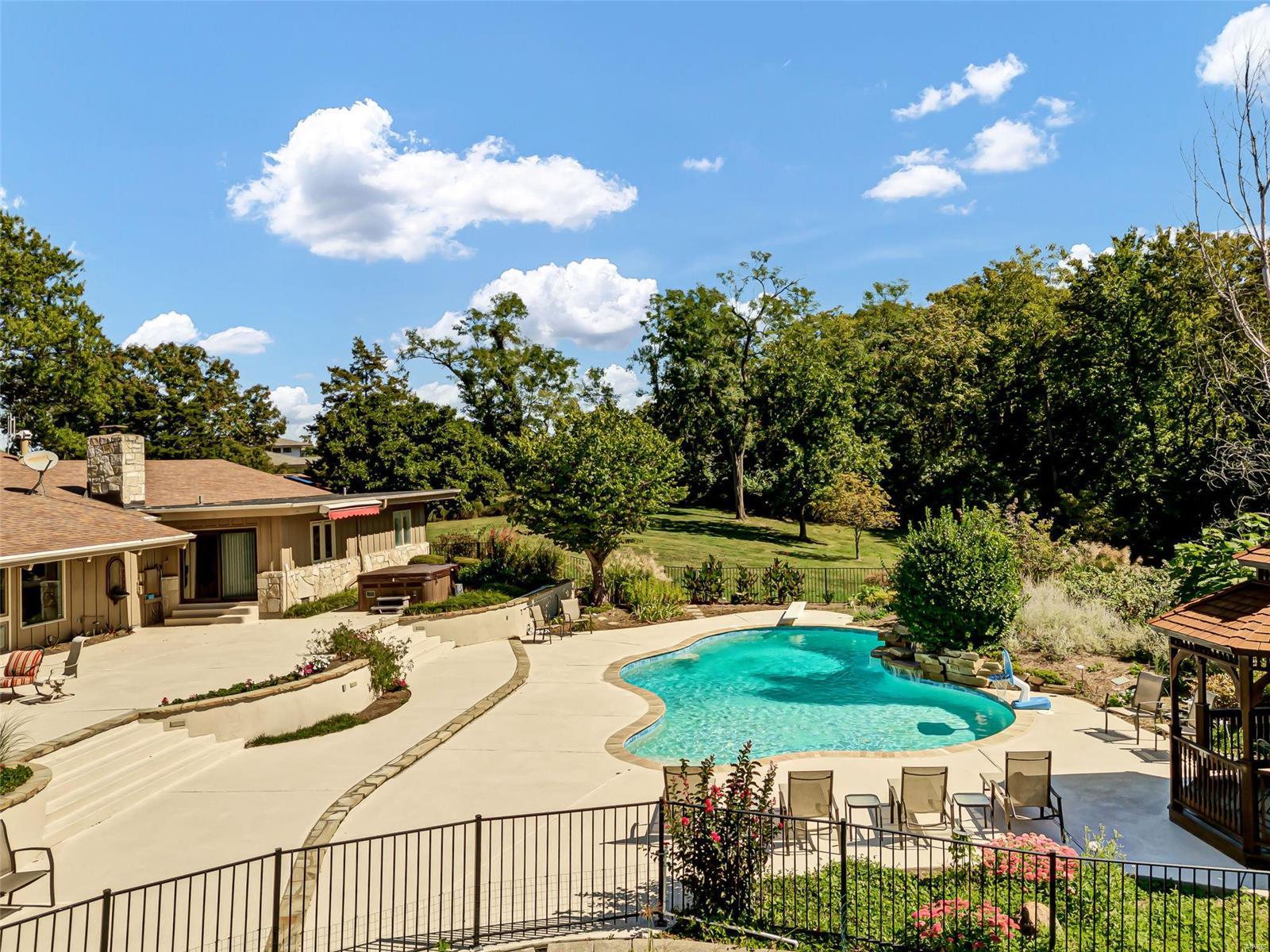 Sugarwood Trail - Residential