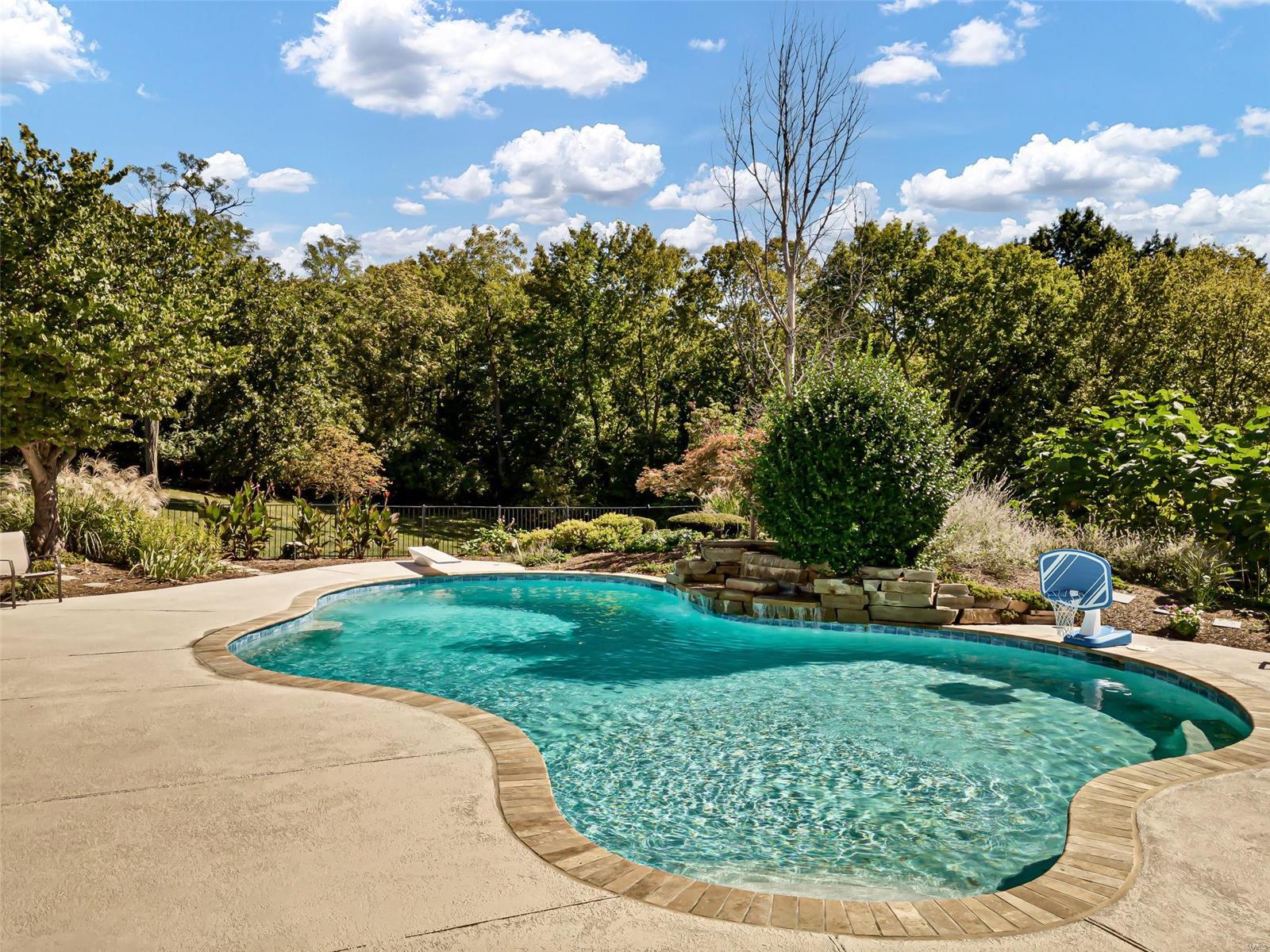 Sugarwood Trail - Residential