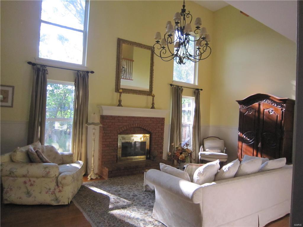 Estates At Lake Chesterfield The - Residential