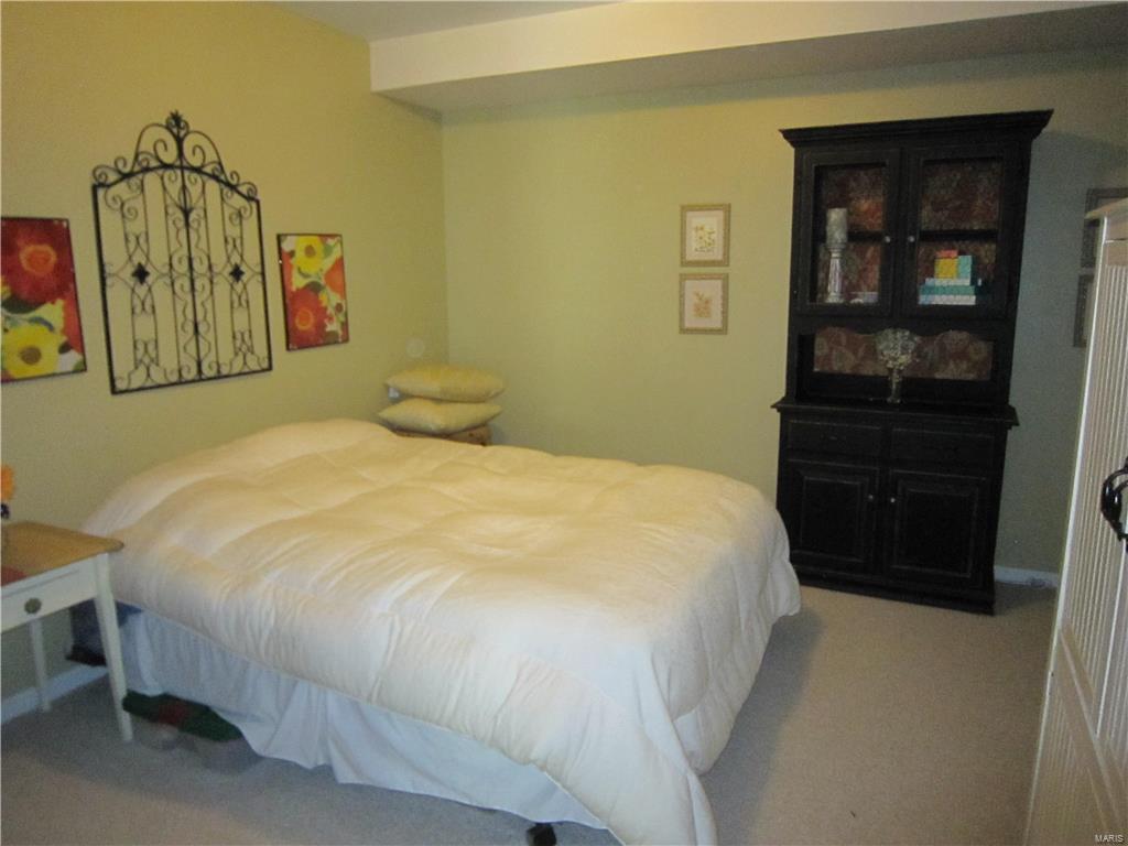 Estates At Lake Chesterfield The - Residential