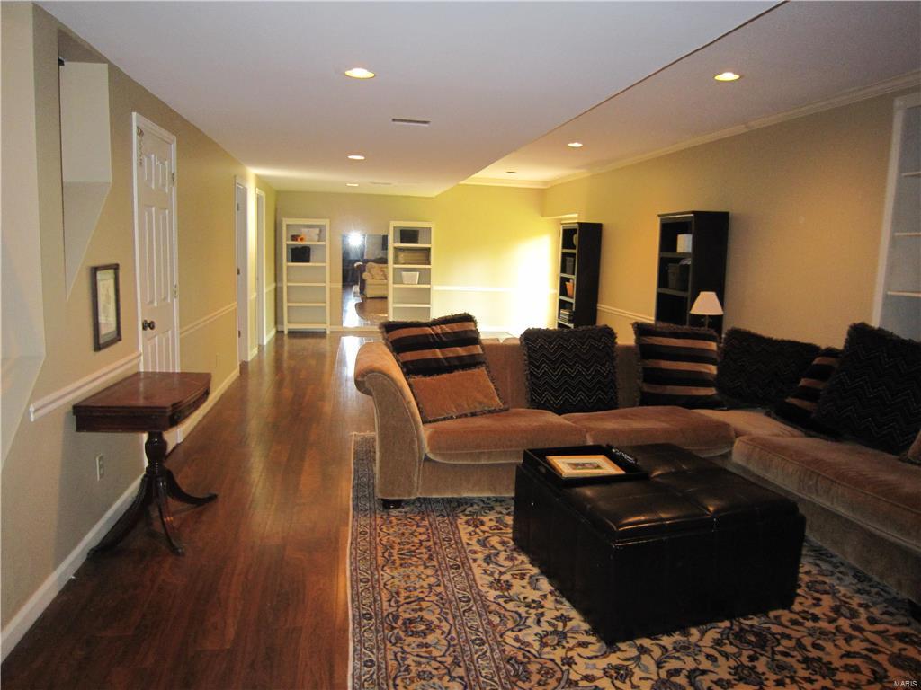 Estates At Lake Chesterfield The - Residential