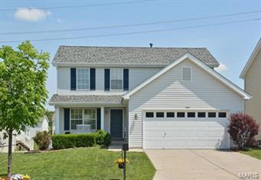 PRIDE of OWNERSHIP ABOUNDS!!  SHOWS LIKE a DISPLAY!!  Wonderful Home in Sought After Hyland Green Subdivision!  Amenities include Community Swimming Pool, Playground, & Basketball Court! NEW ROOF and GUTTERS 5/15! New Carpet 4/15! GORGEOUS HARDWOOD FLOORING in Family Room 2014!  HUGE Kitchen/Breakfast Room with Sit Down Island, Planning Desk, Maple Cabinets, New Dishwasher 4/15, Newer, Oil Rubbed Bronze Lighting Fixtures & More!  Sliding Door Access to Patio and Lovely, Level, Fenced Backyard! SECOND FLOOR LAUNDRY!! Vaulted Master Suite with HUGE Walk-In Closet!  Master Bath with Double Bowl Vanity, Combination Shower and 42 X 60" Soaker Tub. Family Room with CROWN MOLDING and Gas Log Fireplace with Marble Surround and Marble Hearth! Ceiling Fans, Two Inch Blinds, Oil Rubbed Bronze Hardware and Custom Paint Throughout Home!  Rough-In Plumbing in Basement for Future Finish! MOVE-IN READY!!!  DON'T MISS!