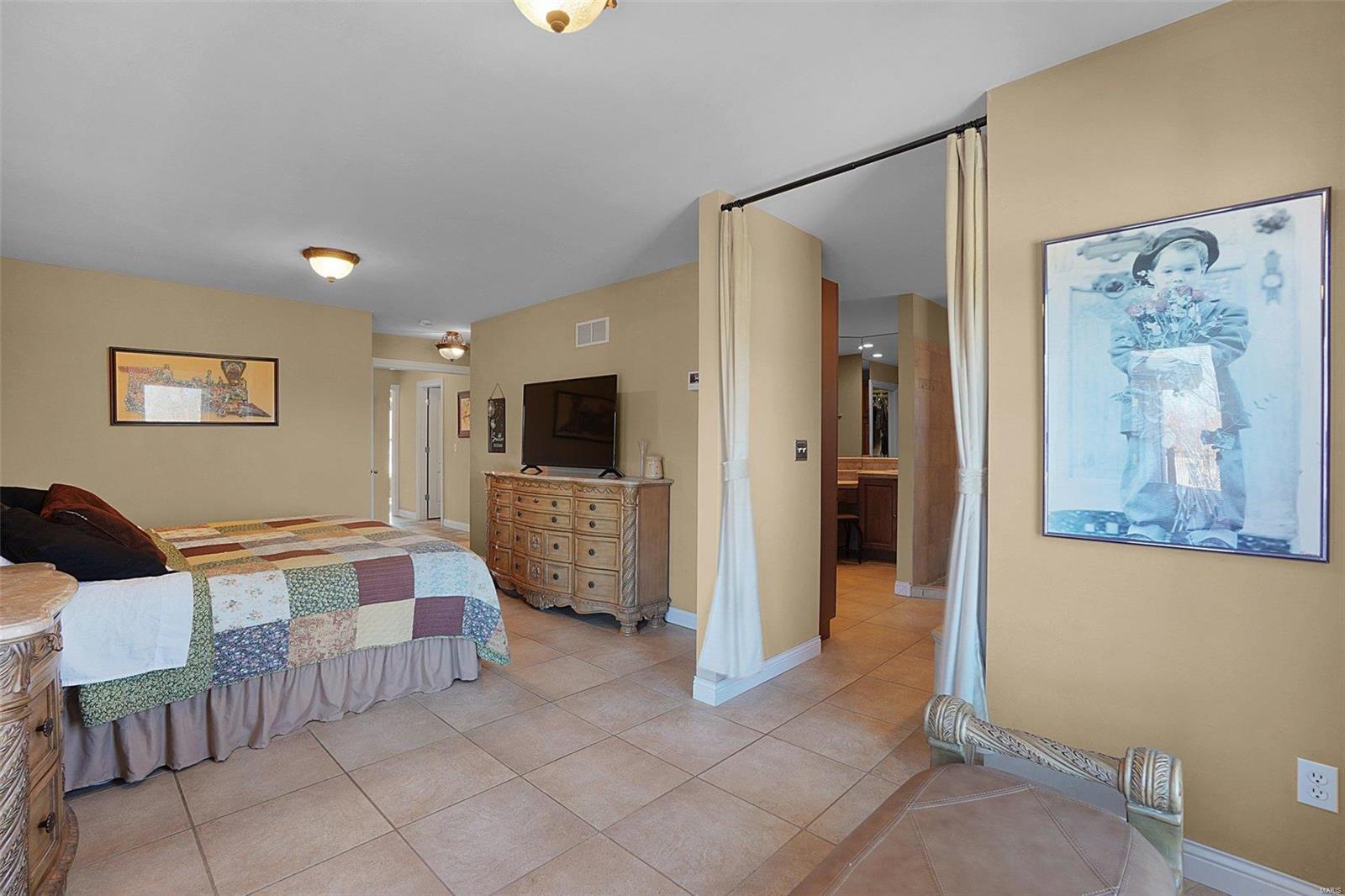 West Plains Estate #1 - Residential