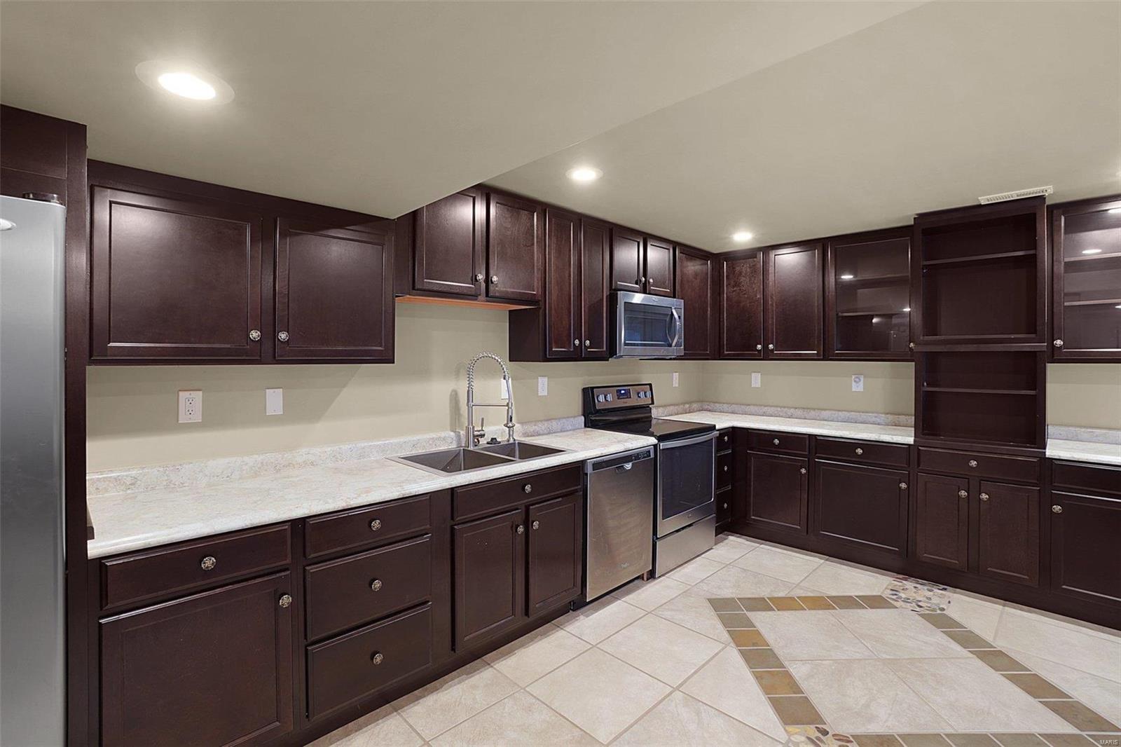 West Plains Estate #1 - Residential