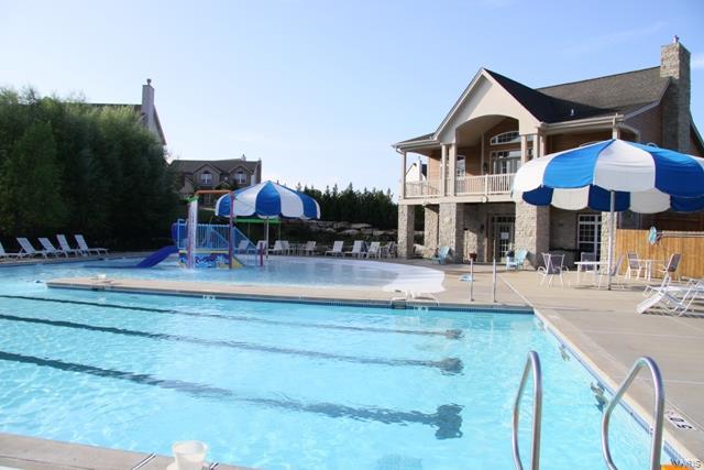 Strawberry Ridge - Residential