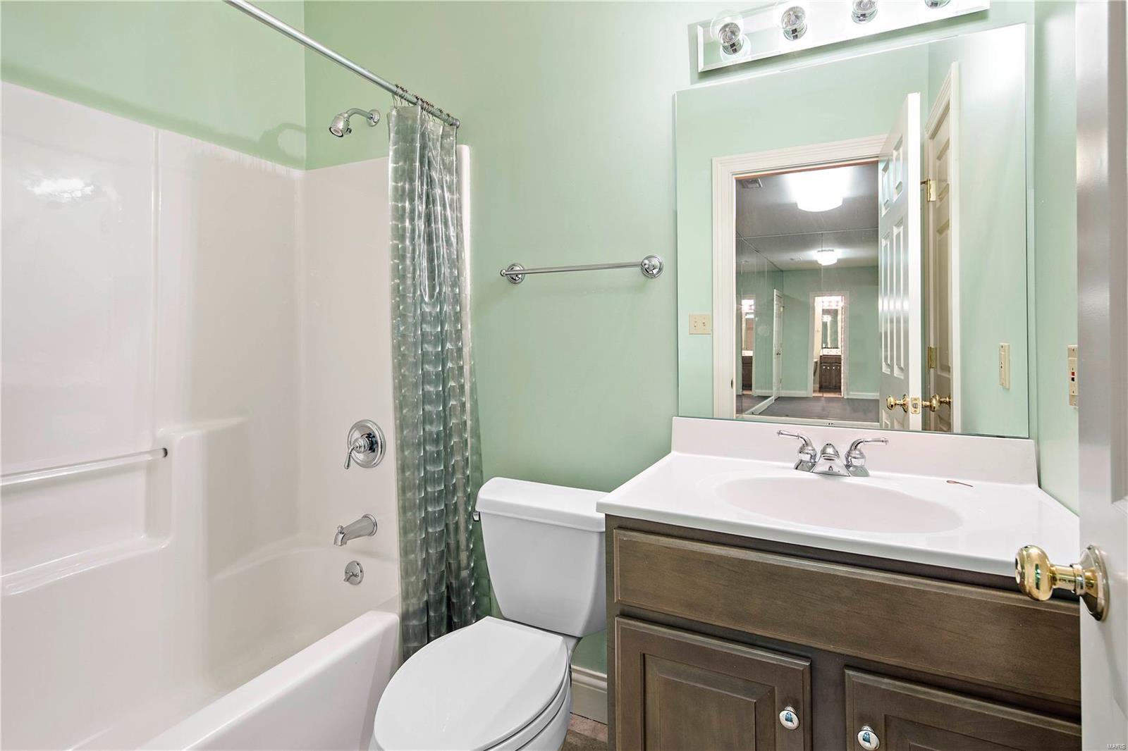 Clayton Gardens 4 - Residential