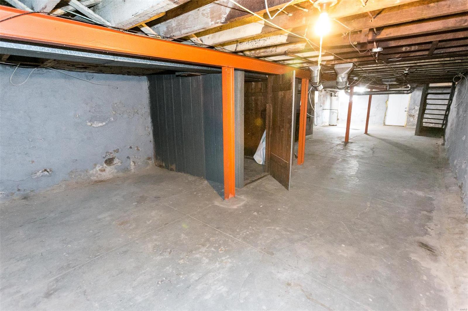 St Louis, Missouri 63104, United States, 2 Bedrooms Bedrooms, ,2 BathroomsBathrooms,Residential,Pending,44337