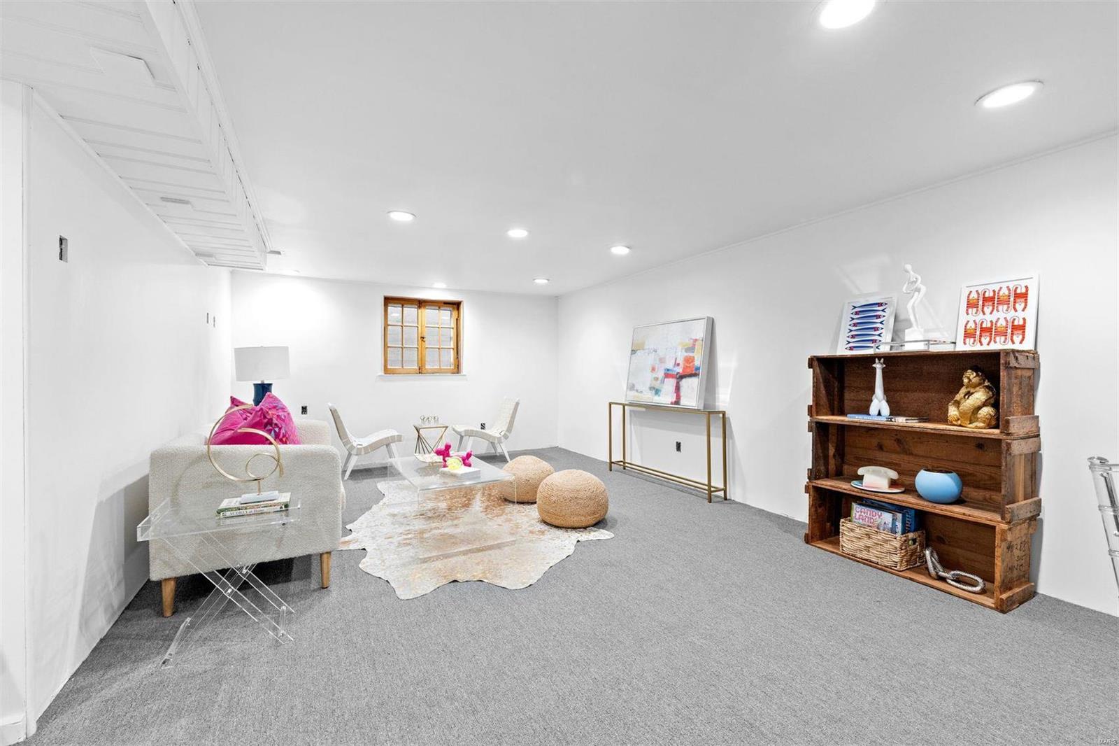 Davis Place - Residential