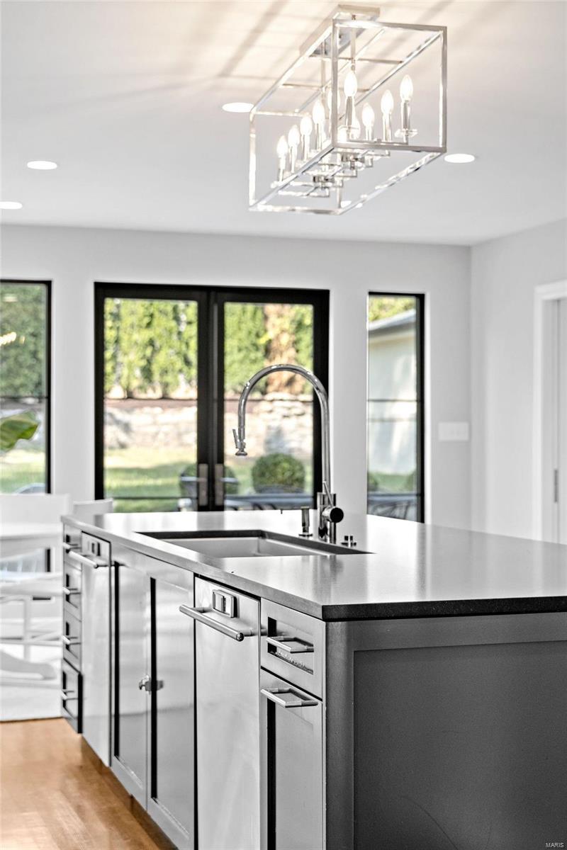 Davis Place - Residential