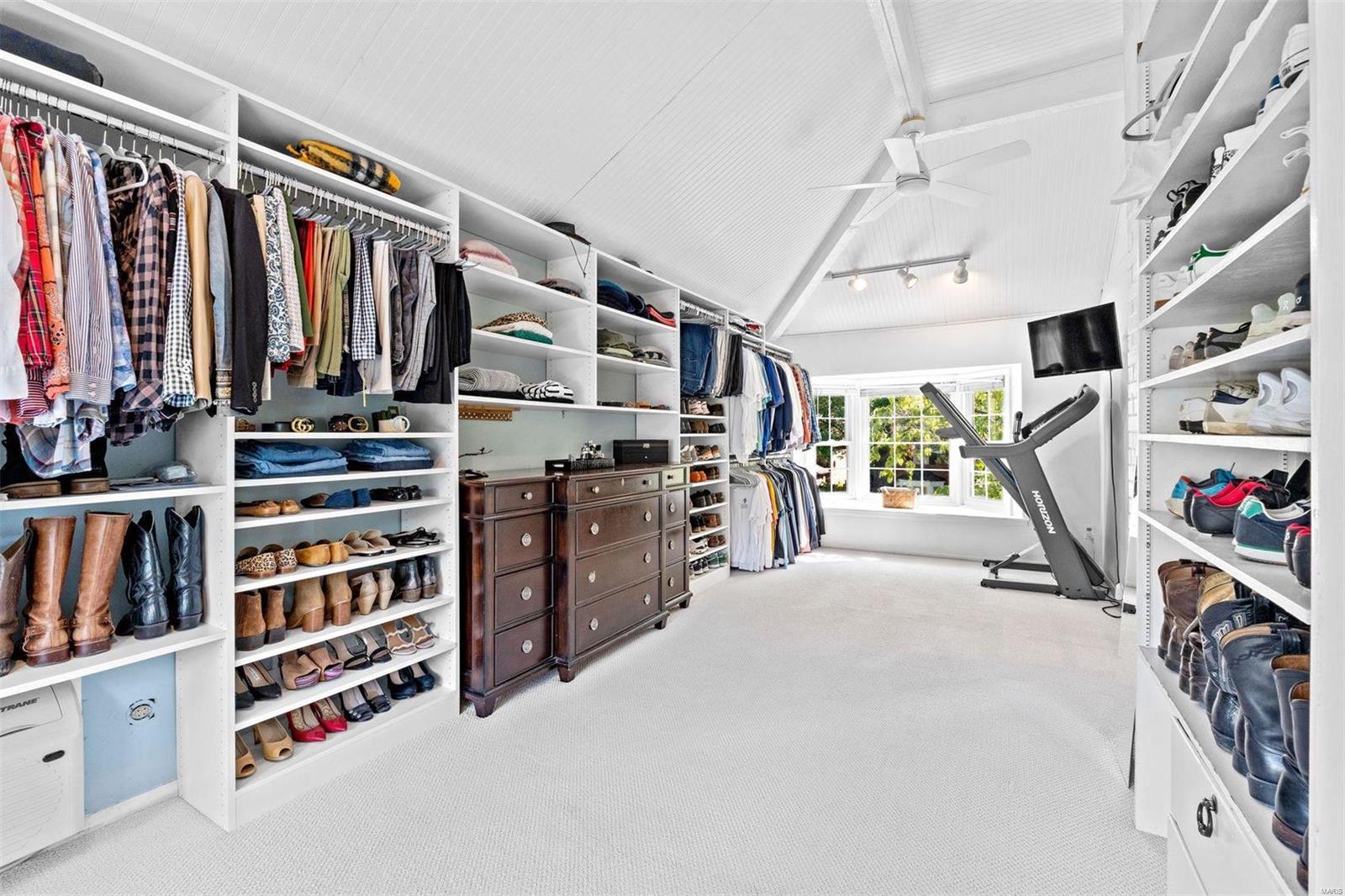 Davis Place - Residential