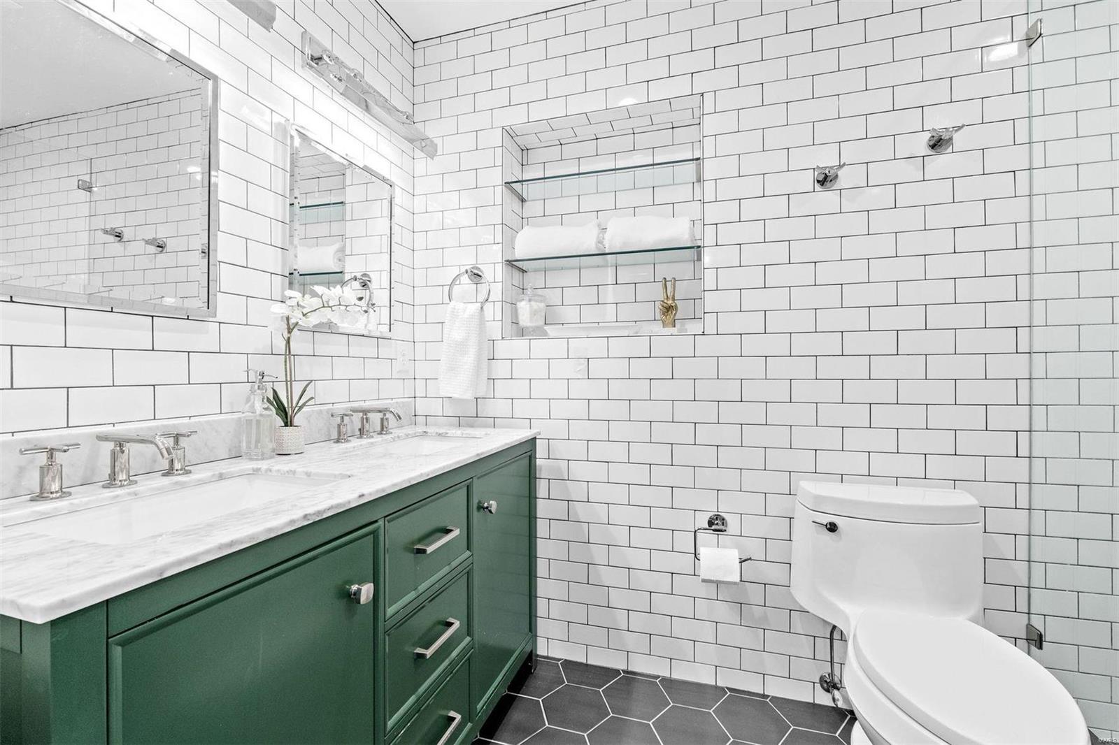 Davis Place - Residential