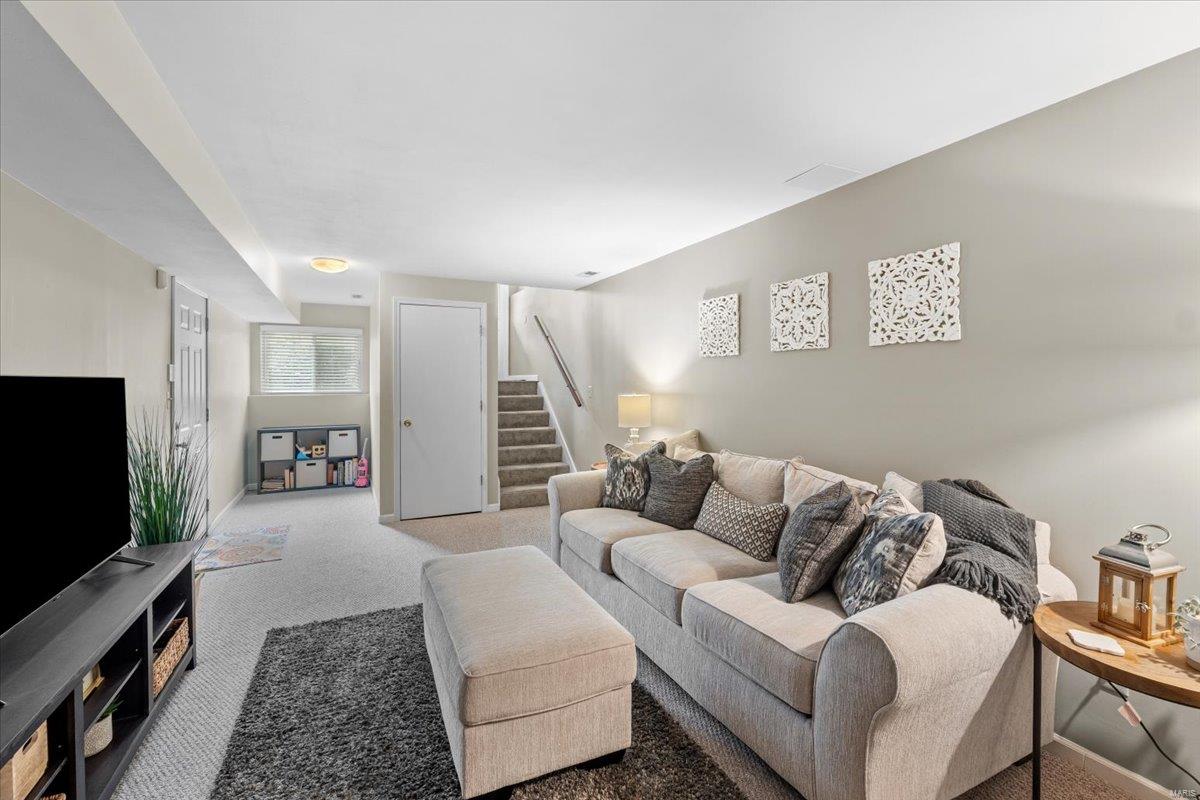 St Louis, Missouri 63119, United States, 3 Bedrooms Bedrooms, ,3 BathroomsBathrooms,Residential,Pending,110381