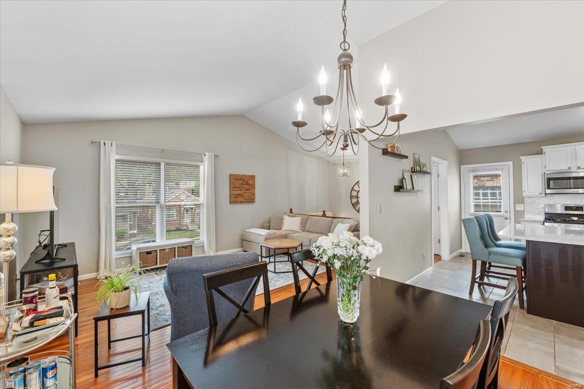 St Louis, Missouri 63119, United States, 3 Bedrooms Bedrooms, ,3 BathroomsBathrooms,Residential,Pending,110381