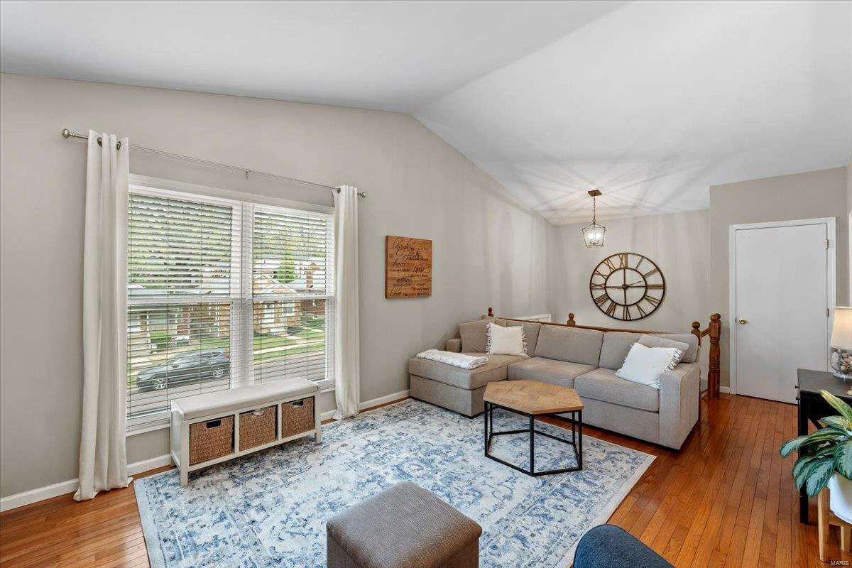 St Louis, Missouri 63119, United States, 3 Bedrooms Bedrooms, ,3 BathroomsBathrooms,Residential,Pending,110381