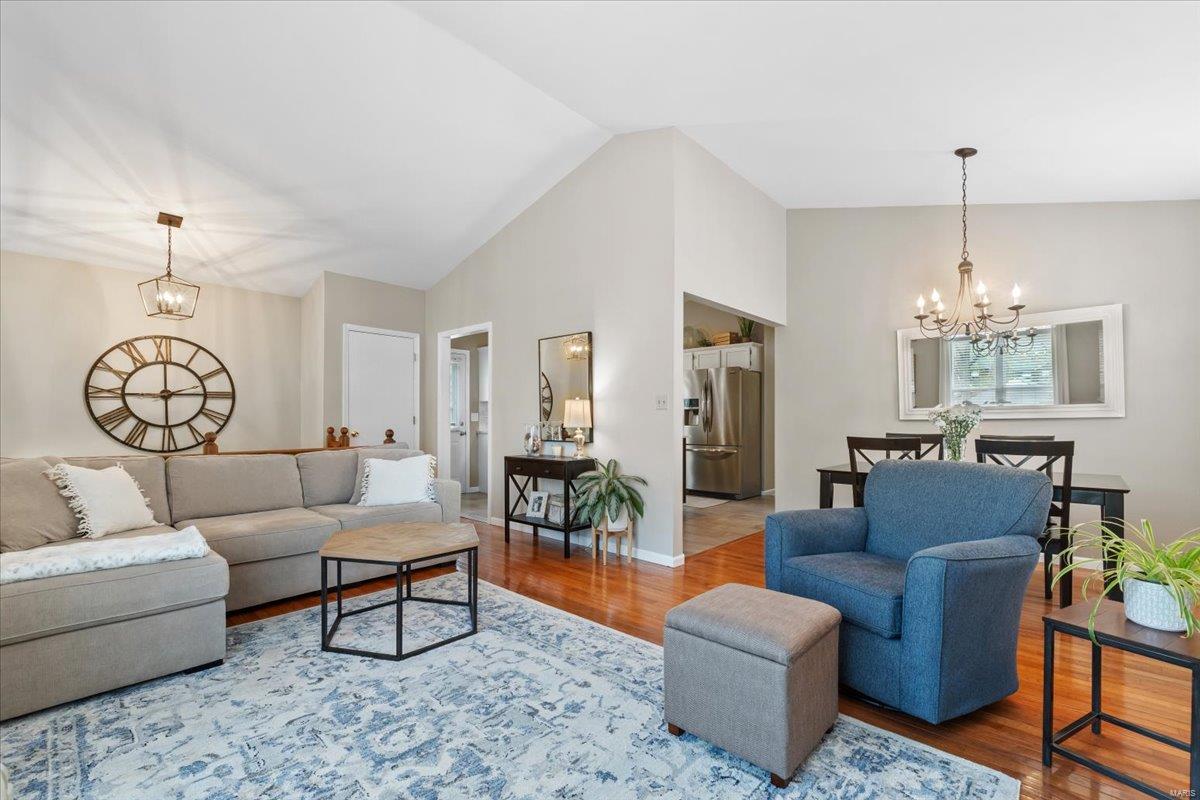 St Louis, Missouri 63119, United States, 3 Bedrooms Bedrooms, ,3 BathroomsBathrooms,Residential,Pending,110381