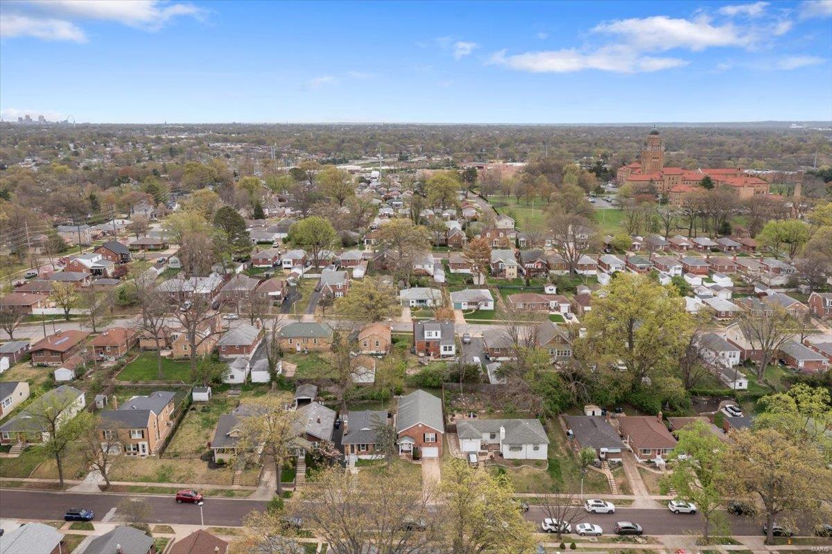 St Louis, Missouri 63119, United States, 3 Bedrooms Bedrooms, ,3 BathroomsBathrooms,Residential,Pending,110381