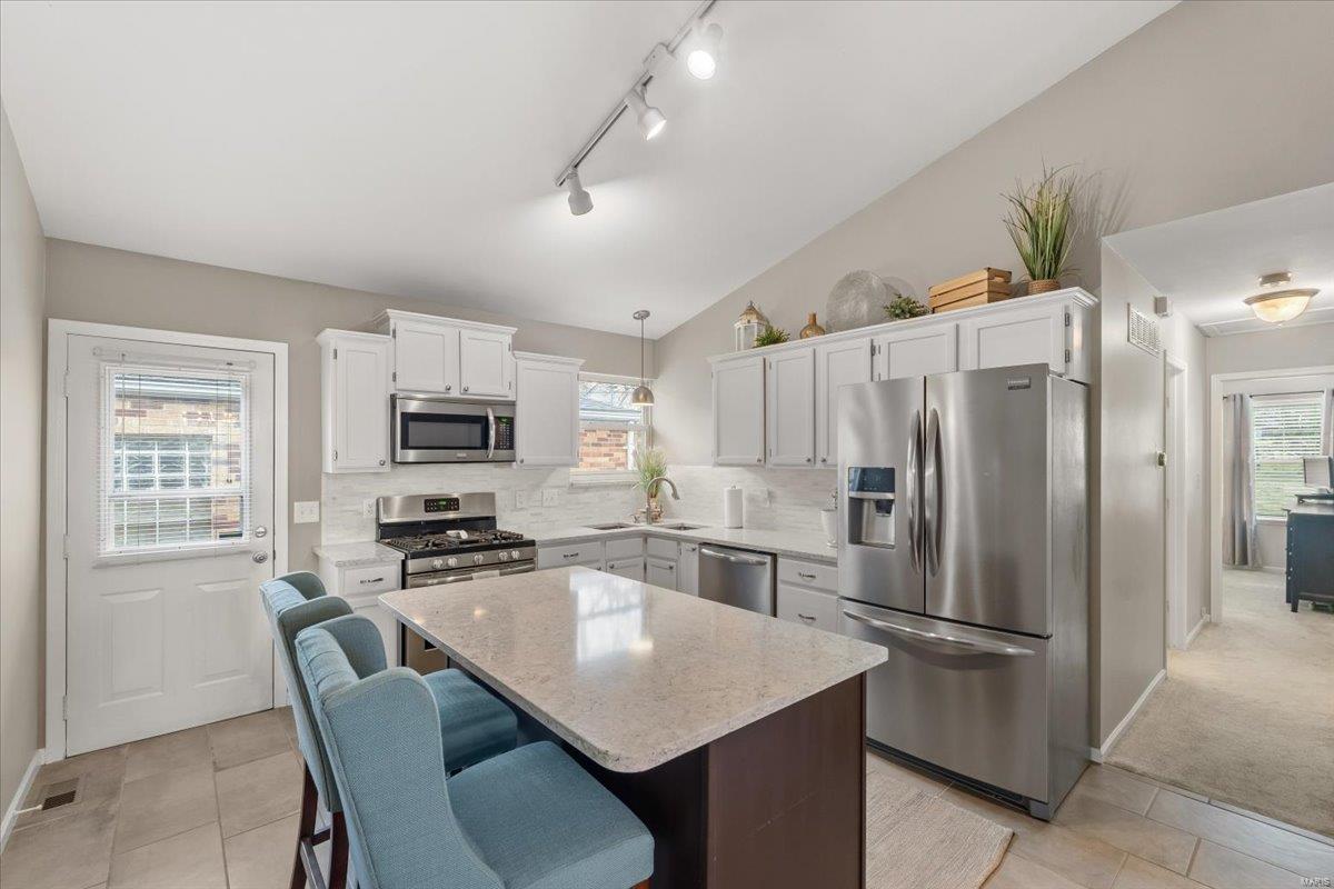 St Louis, Missouri 63119, United States, 3 Bedrooms Bedrooms, ,3 BathroomsBathrooms,Residential,Pending,110381