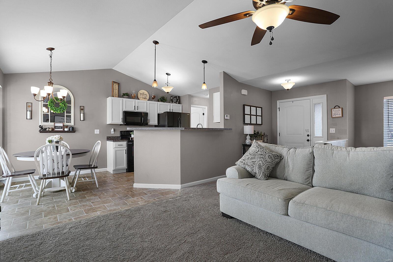 Twin Pines - Residential