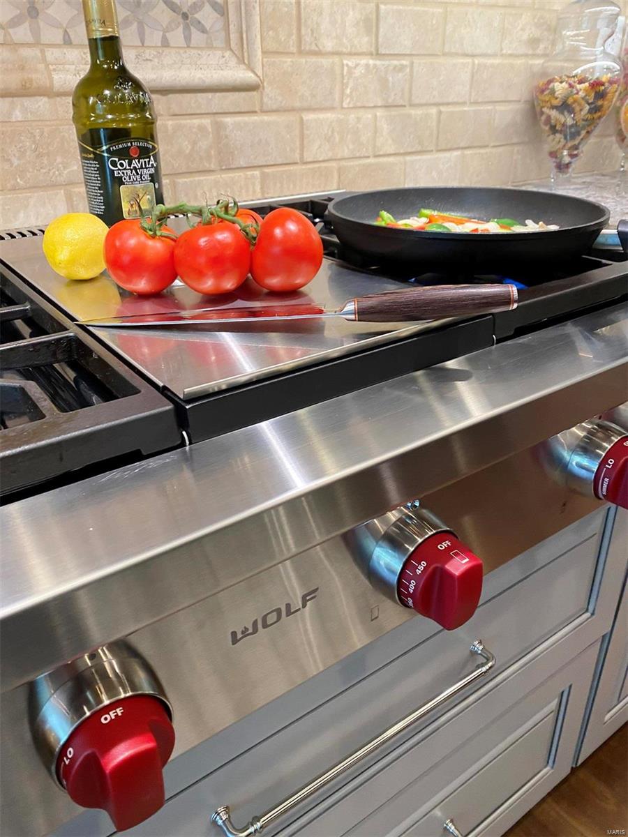 Enclave Bellerive Seven - Residential