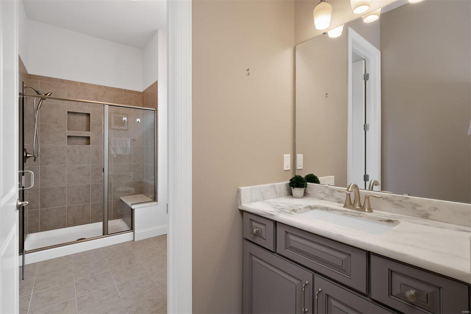 Enclave Bellerive Seven - Residential