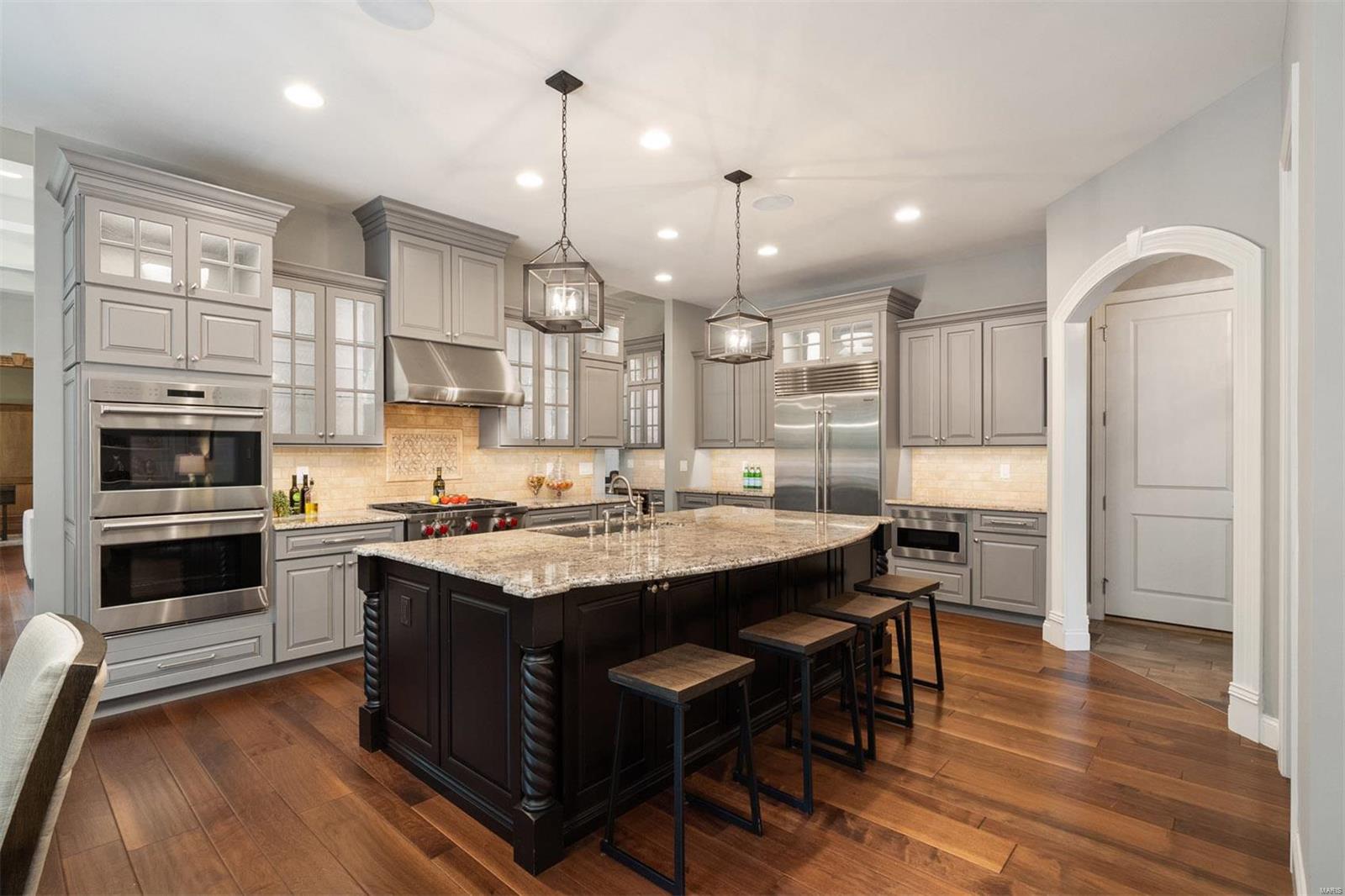 Enclave Bellerive Seven - Residential