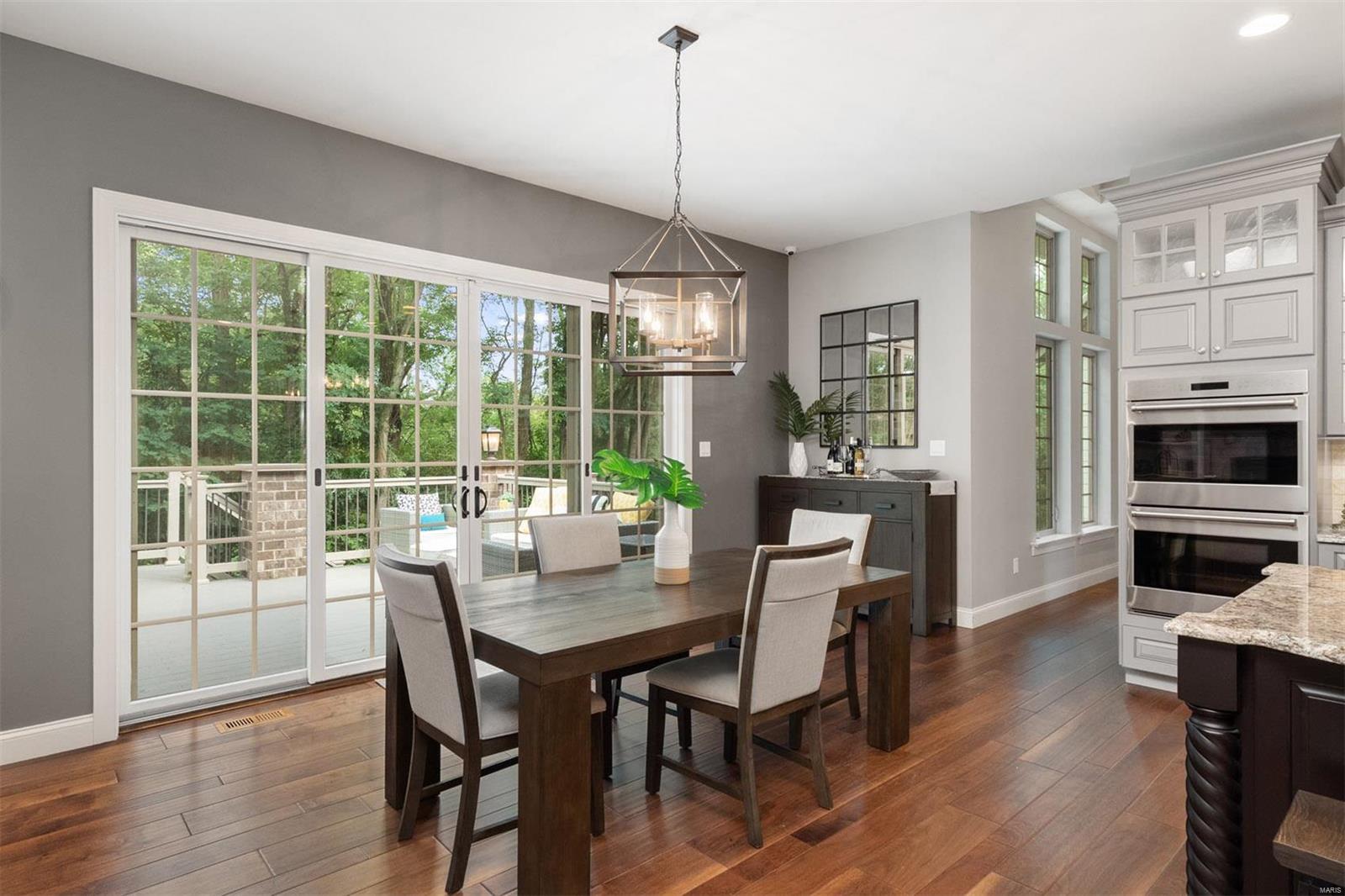 Enclave Bellerive Seven - Residential