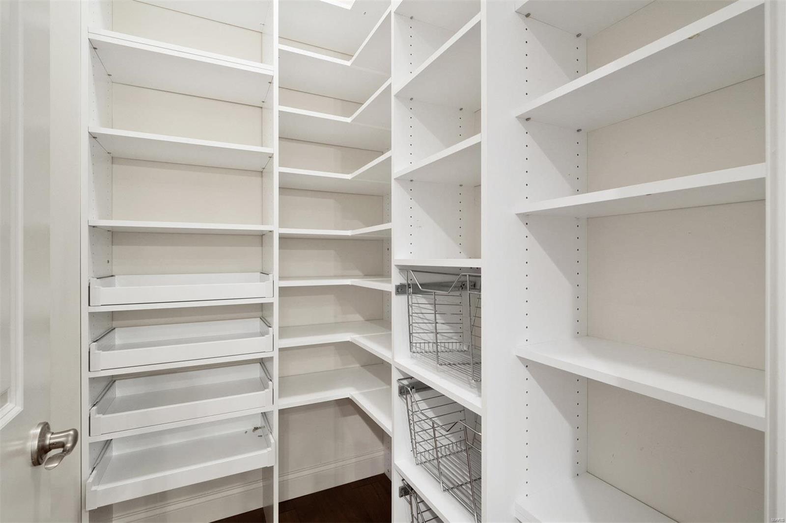 Enclave Bellerive Seven - Residential