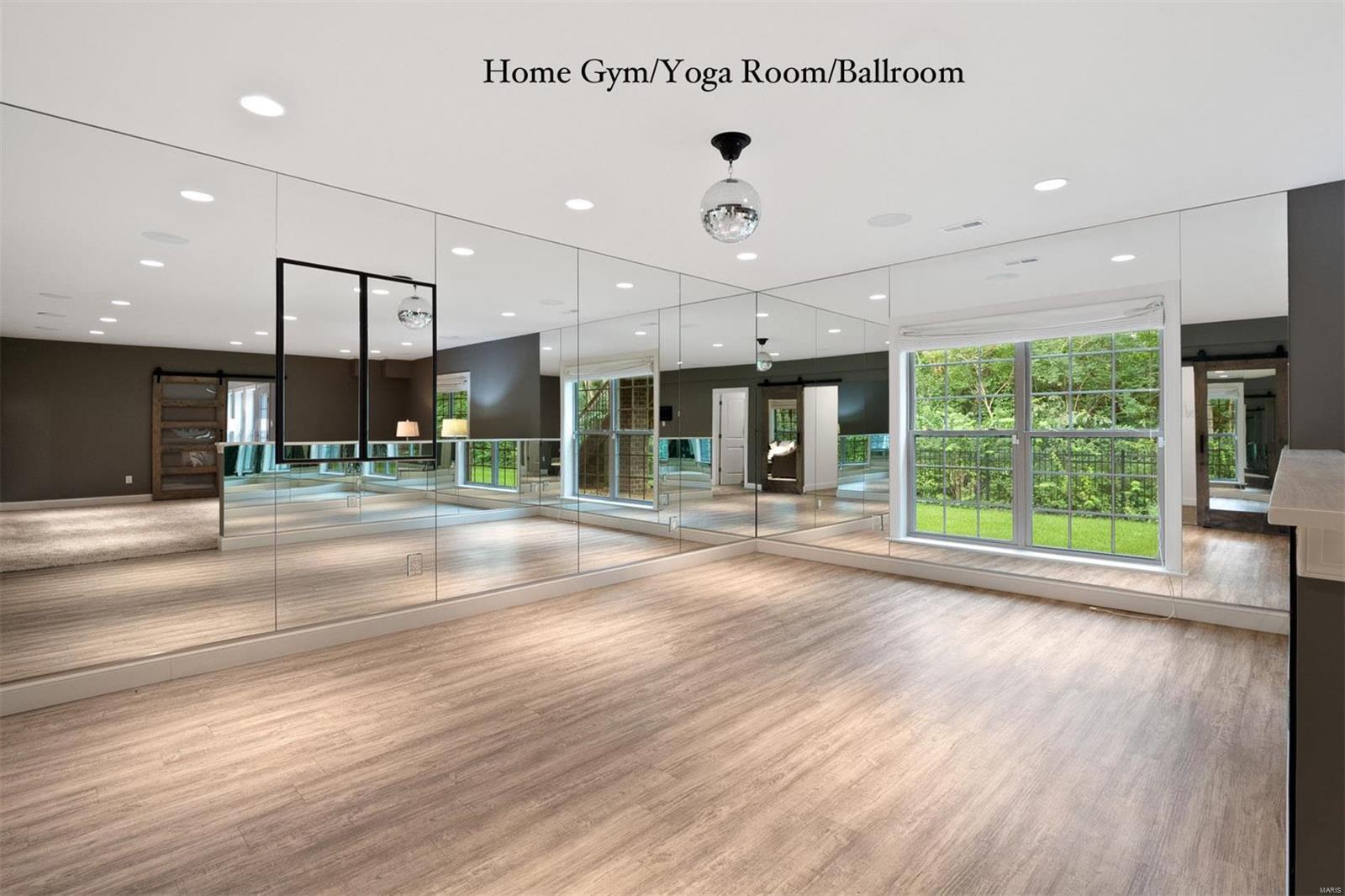 Enclave Bellerive Seven - Residential