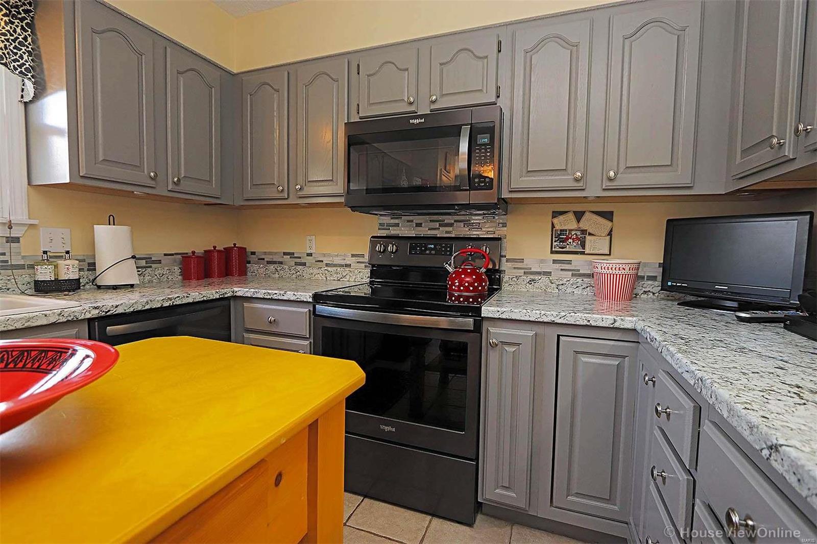 Summerfield Condos - Residential