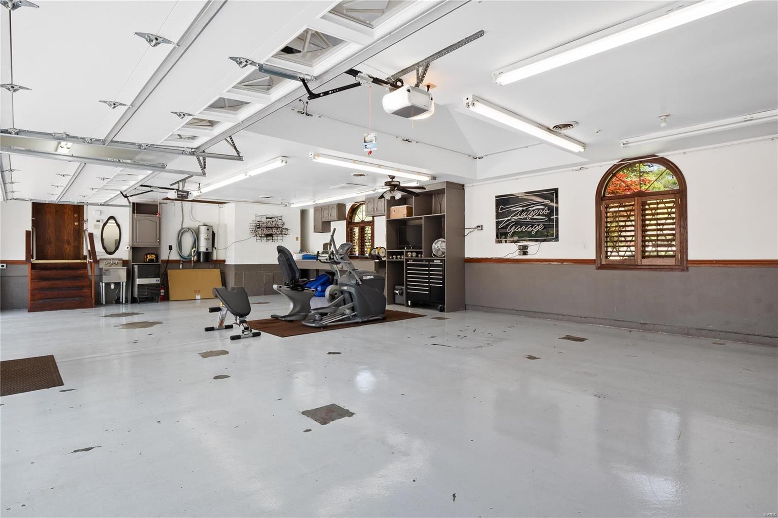 Thos J Kennerly Estate - Residential