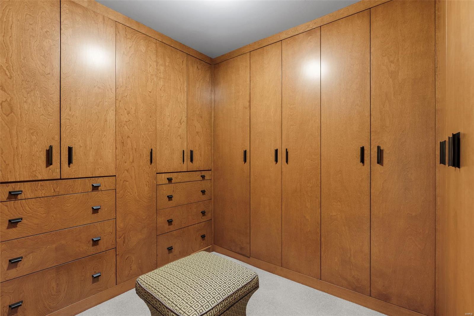 Country Estates Place - Residential