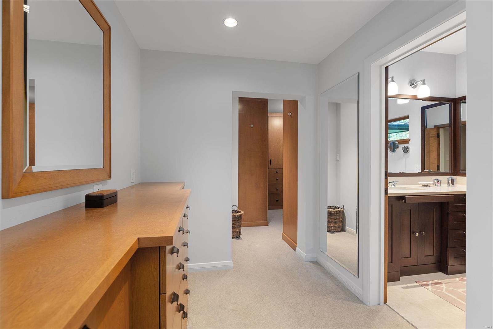 Country Estates Place - Residential