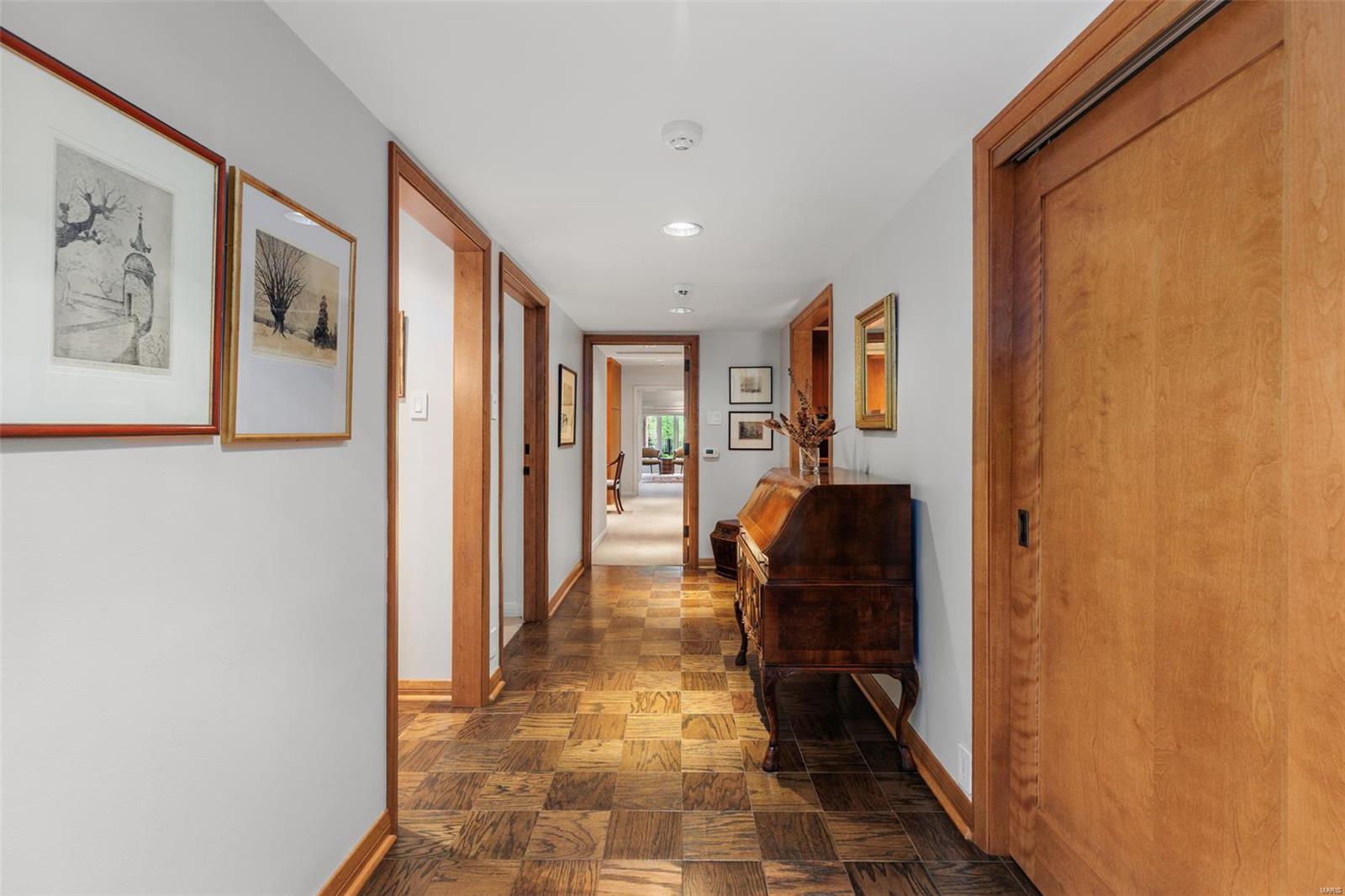 Country Estates Place - Residential