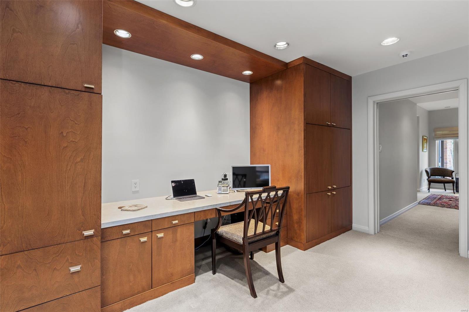 Country Estates Place - Residential