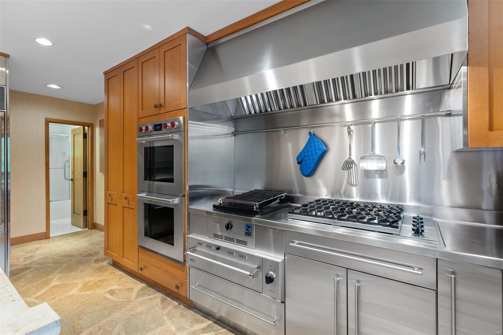 Country Estates Place - Residential