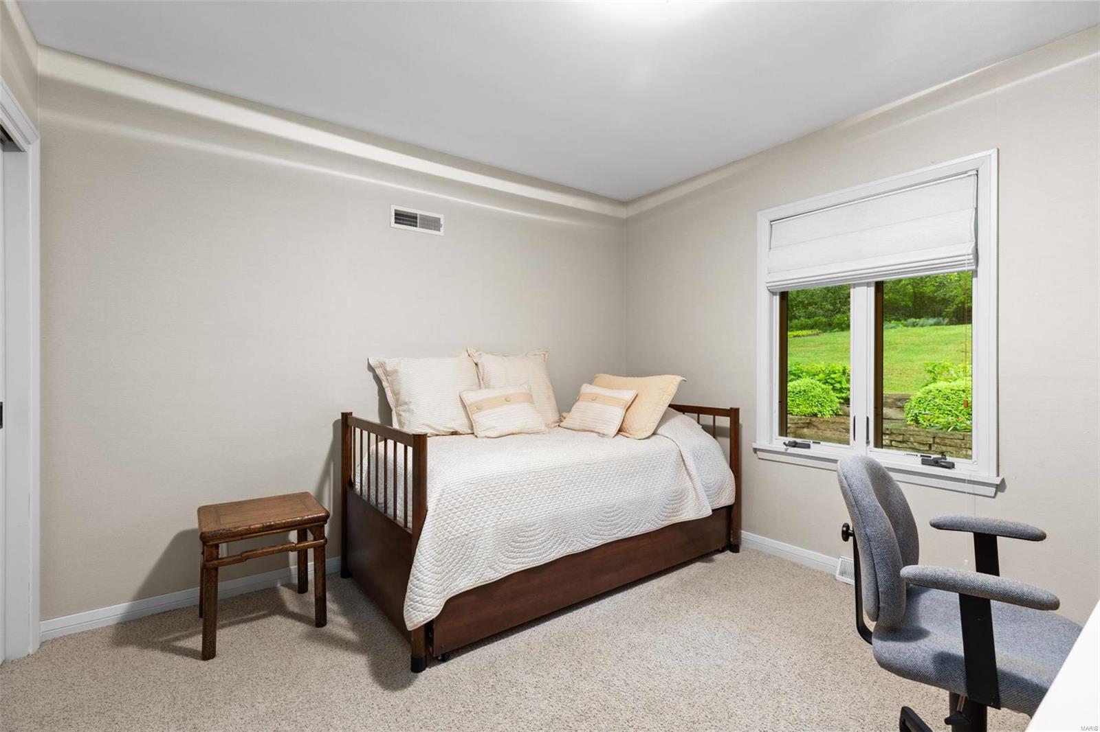 Country Estates Place - Residential