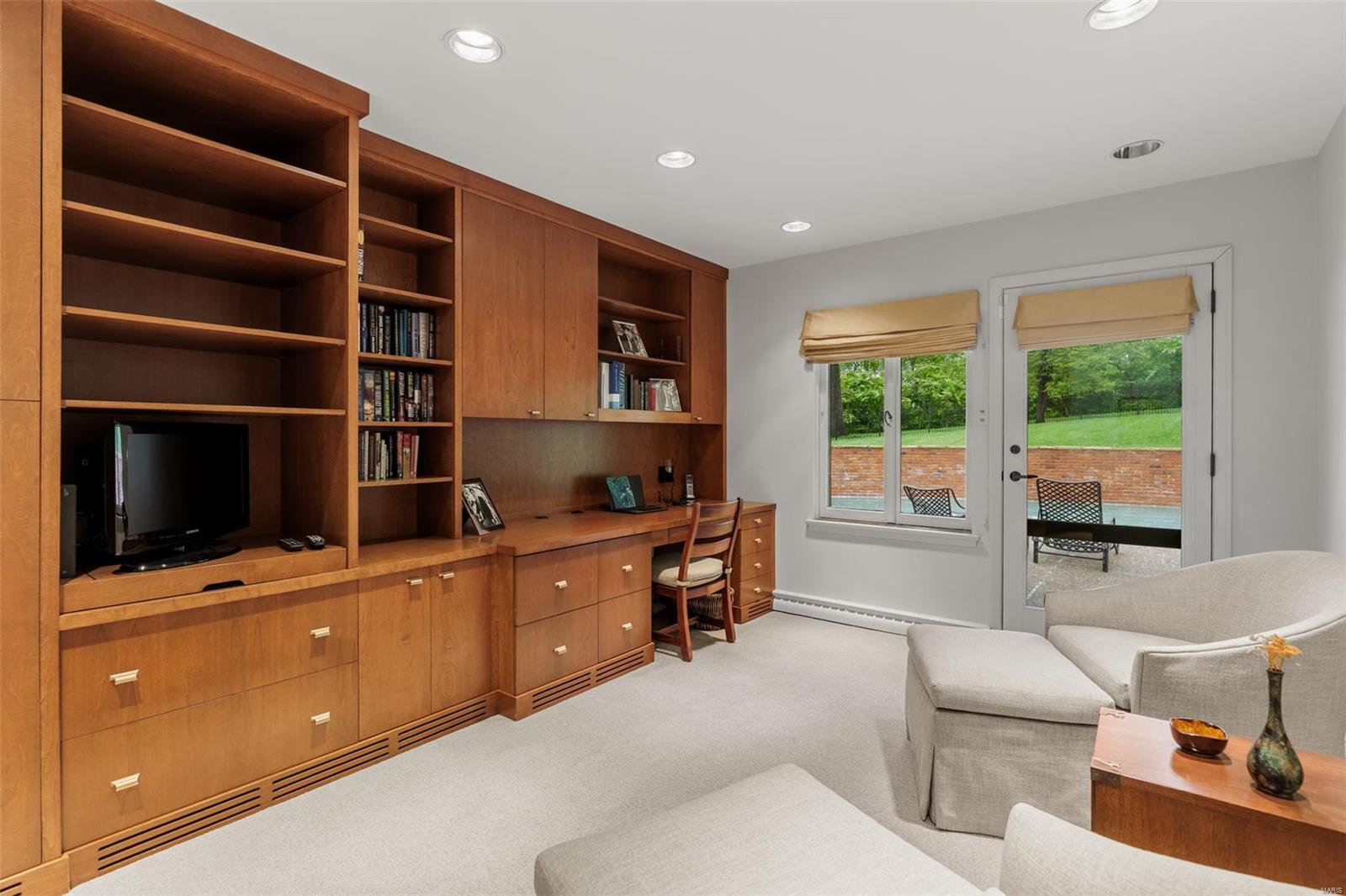 Country Estates Place - Residential