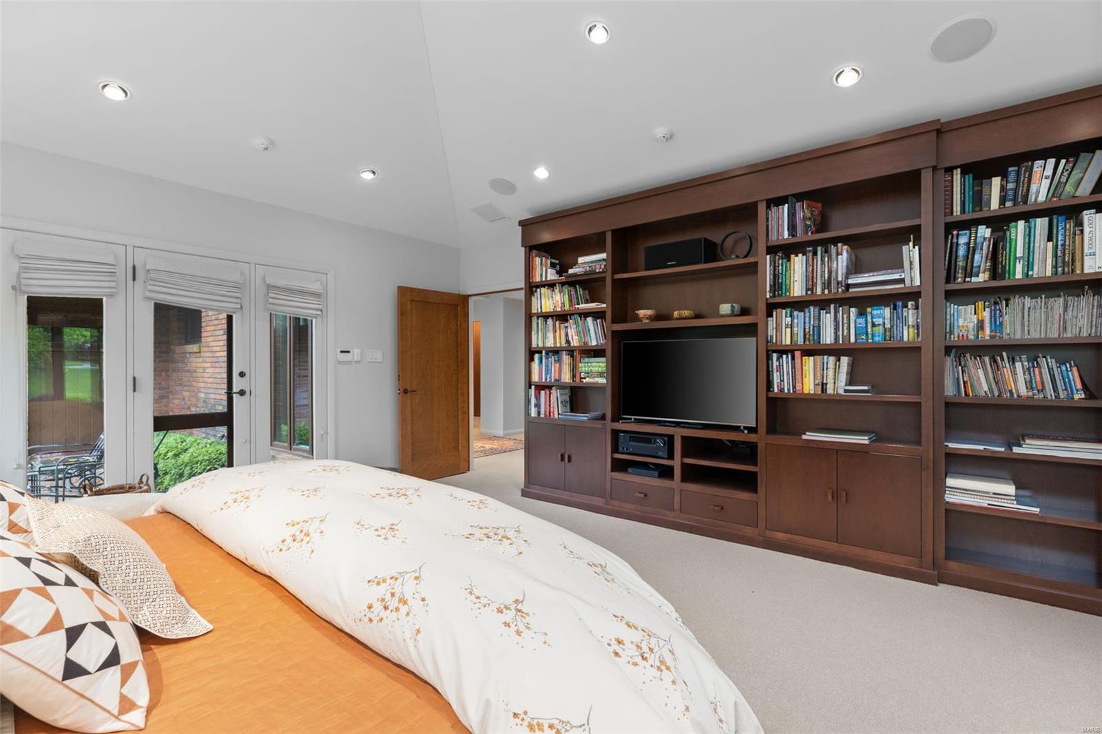 Country Estates Place - Residential